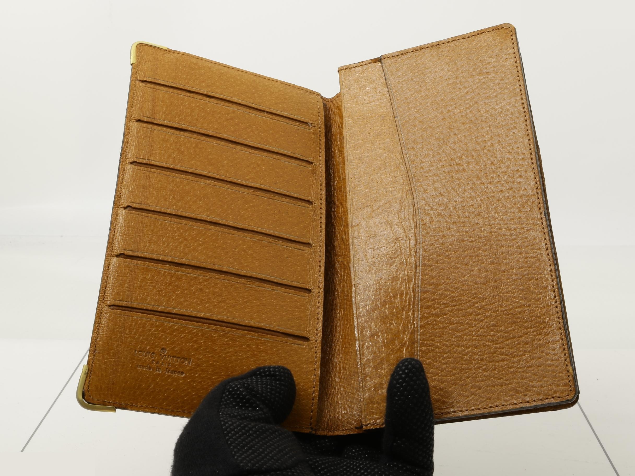 Bi-fold wallet — view 4