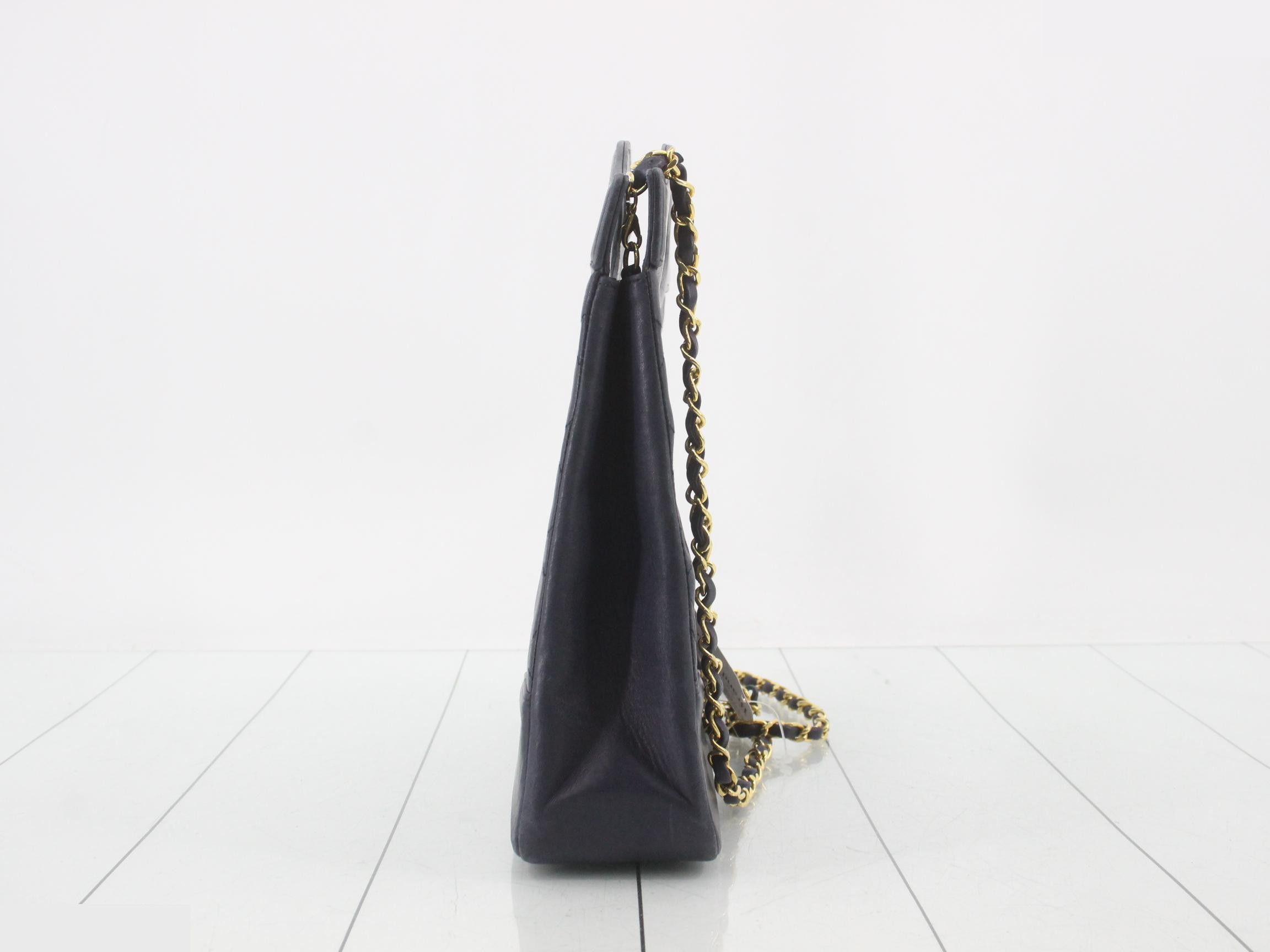 Matelassé (bag) - Shoulder bag — view 4