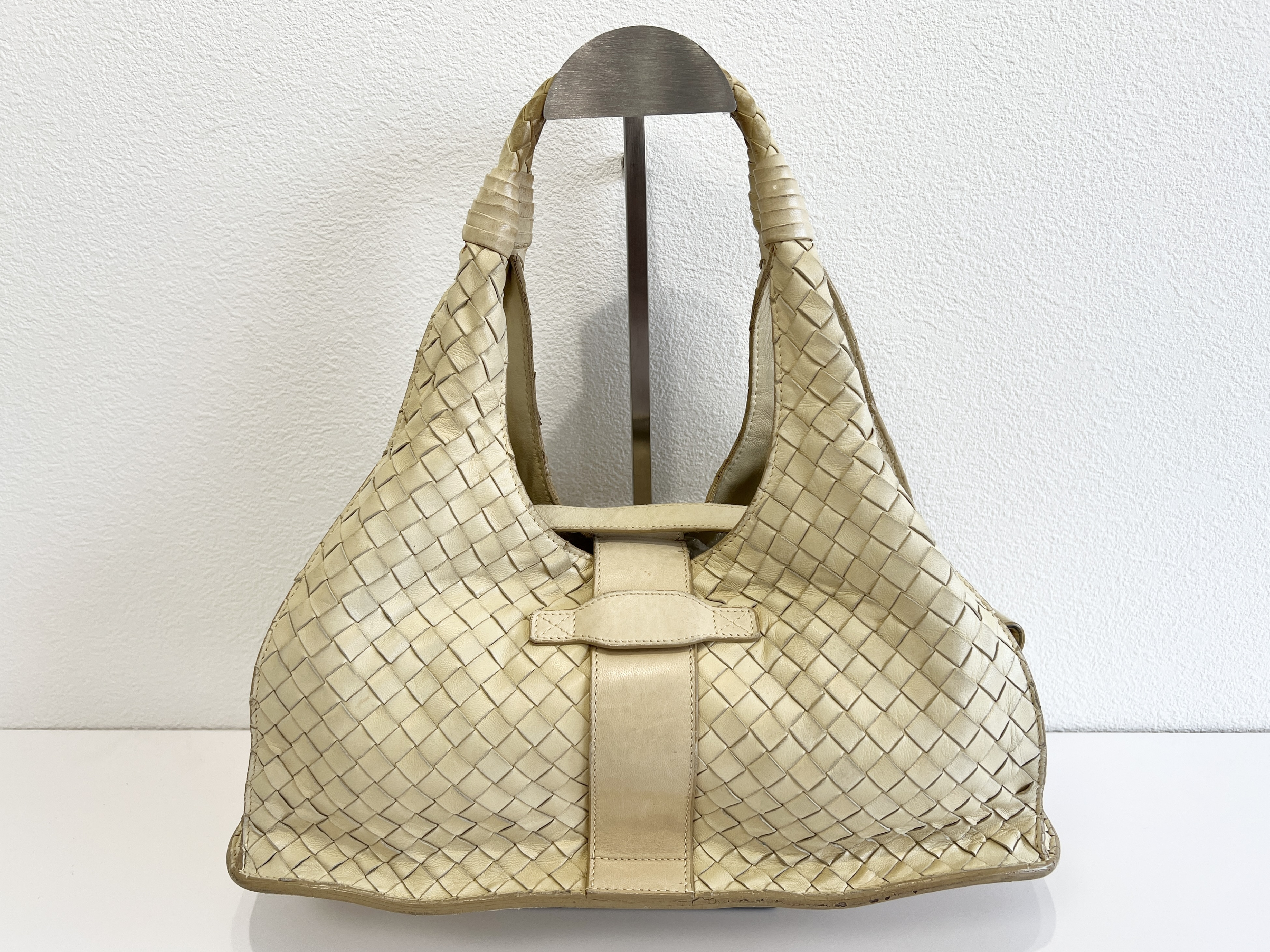 Campana Intrecciato Leather Tote Bag Handbag — view 2