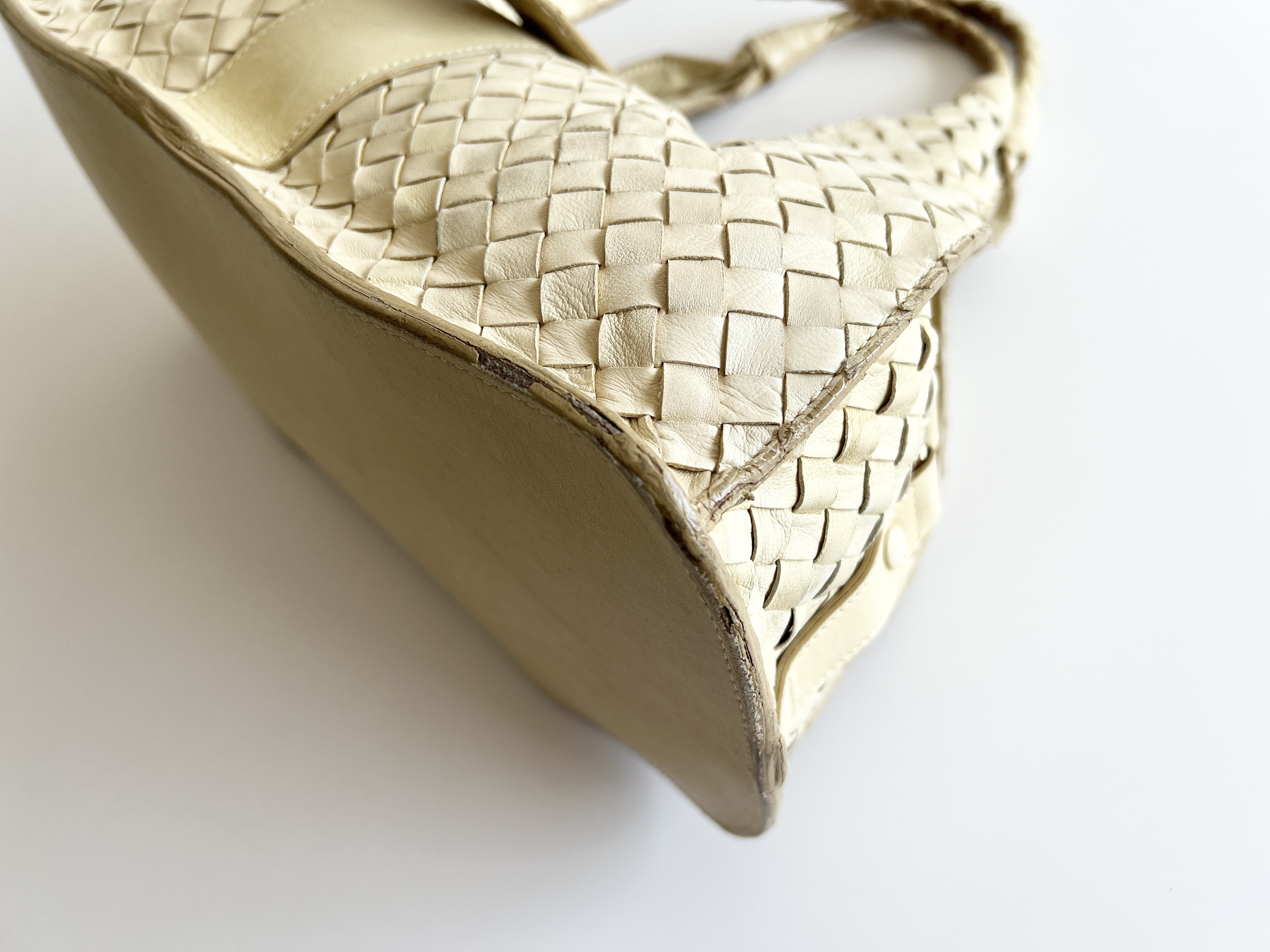 Campana Intrecciato Leather Tote Bag Handbag — view 11