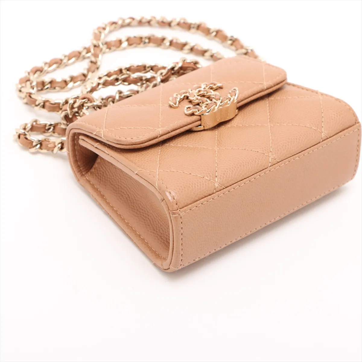 Matelasse Caviar Skin 2WAY Shoulder Bag Beige Gold Hardware C98A46P3 Random Serial — view 4