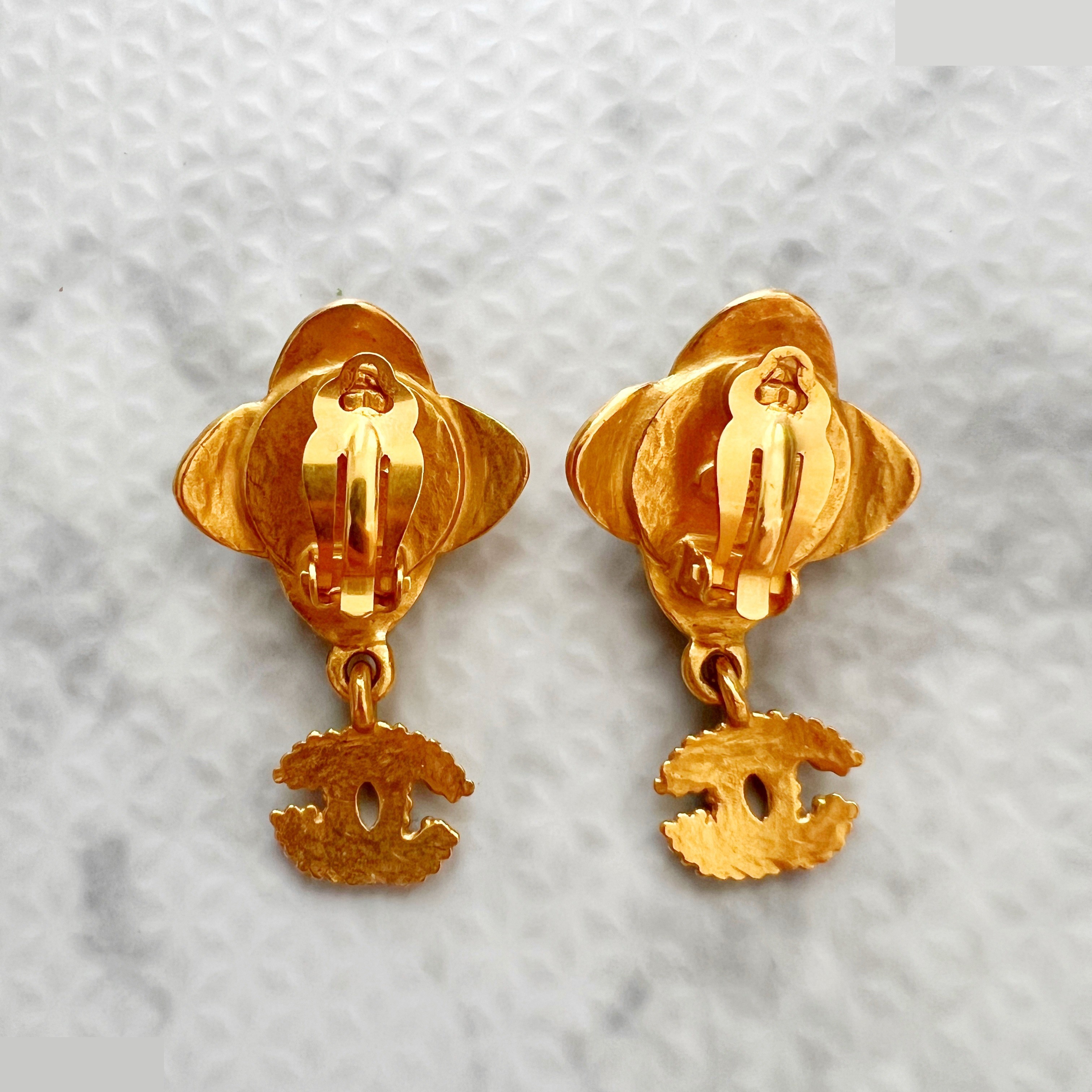 96A Colored Stone Swing Coco Mark Earrings — view 5