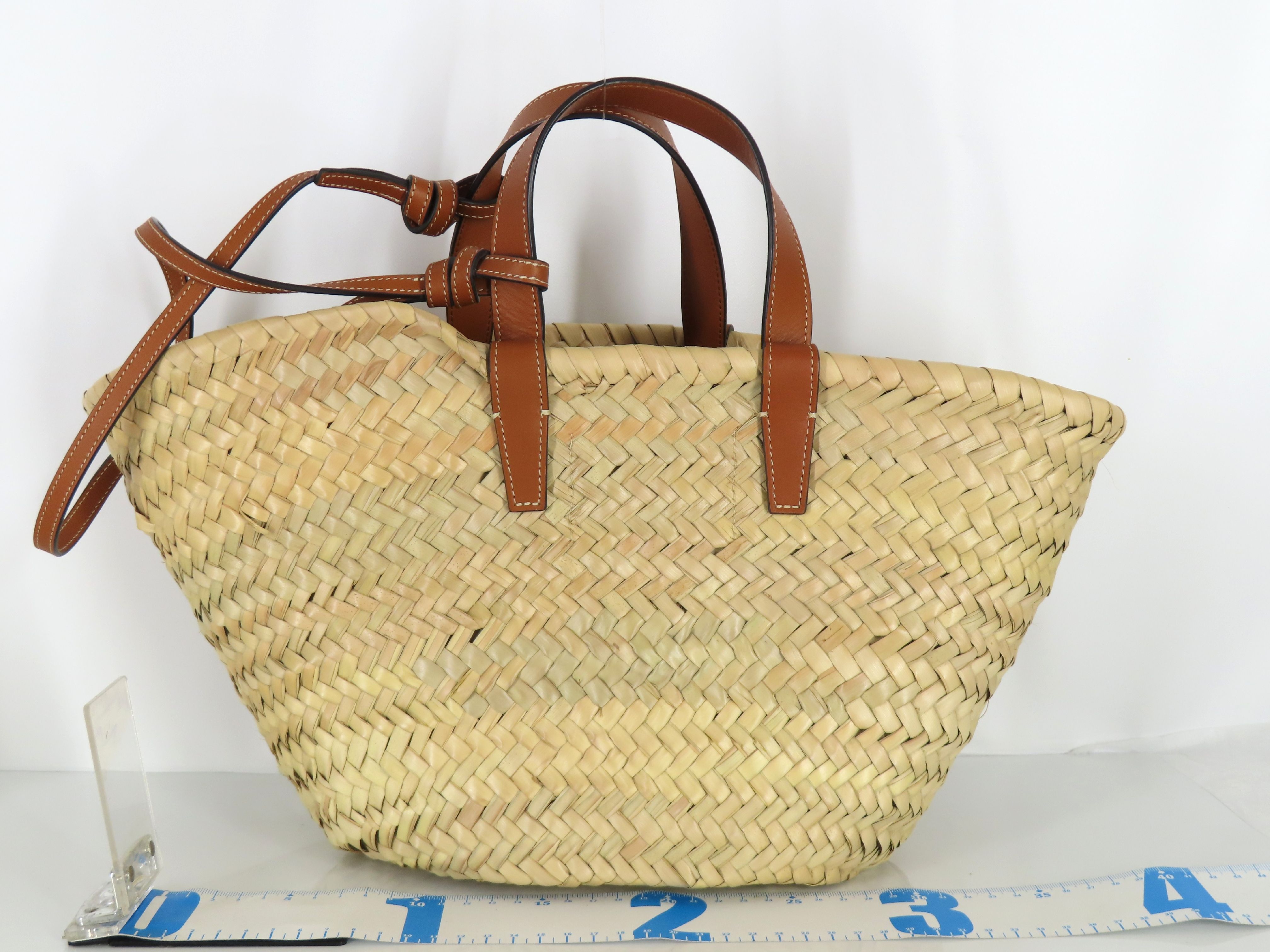 Triomphe Panier Raffia x Leather Basket Bag Brown Handbag — view 2