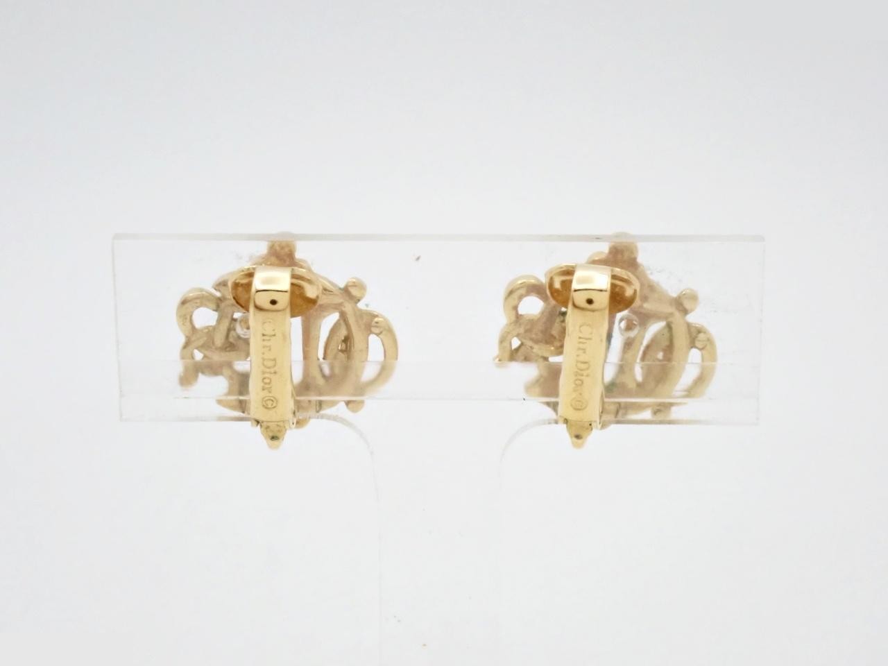 Other lines: Precious metals and earrings — view 2