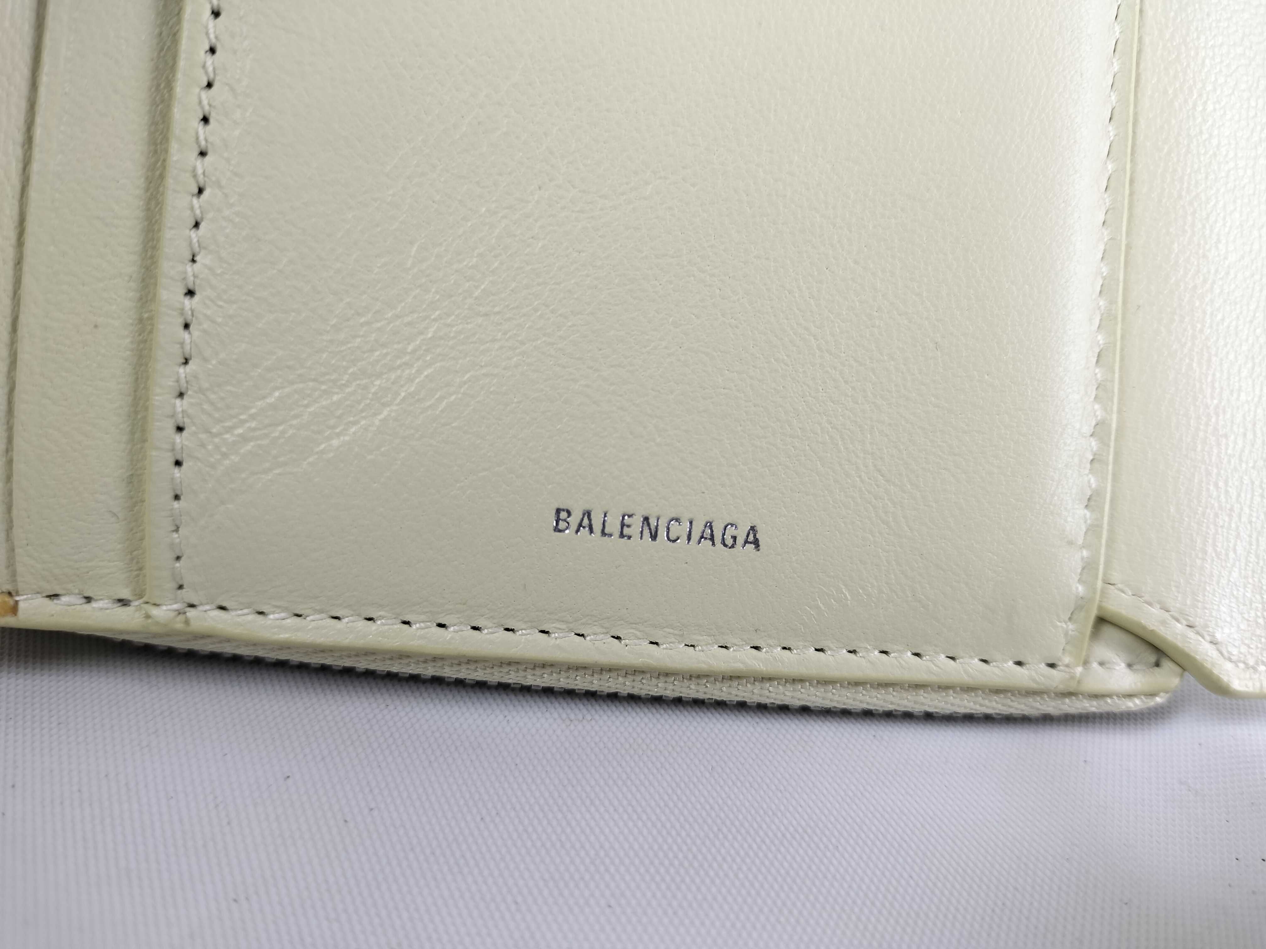 Envelope 753762 Trifold Wallet Yellow Wallet — view 5