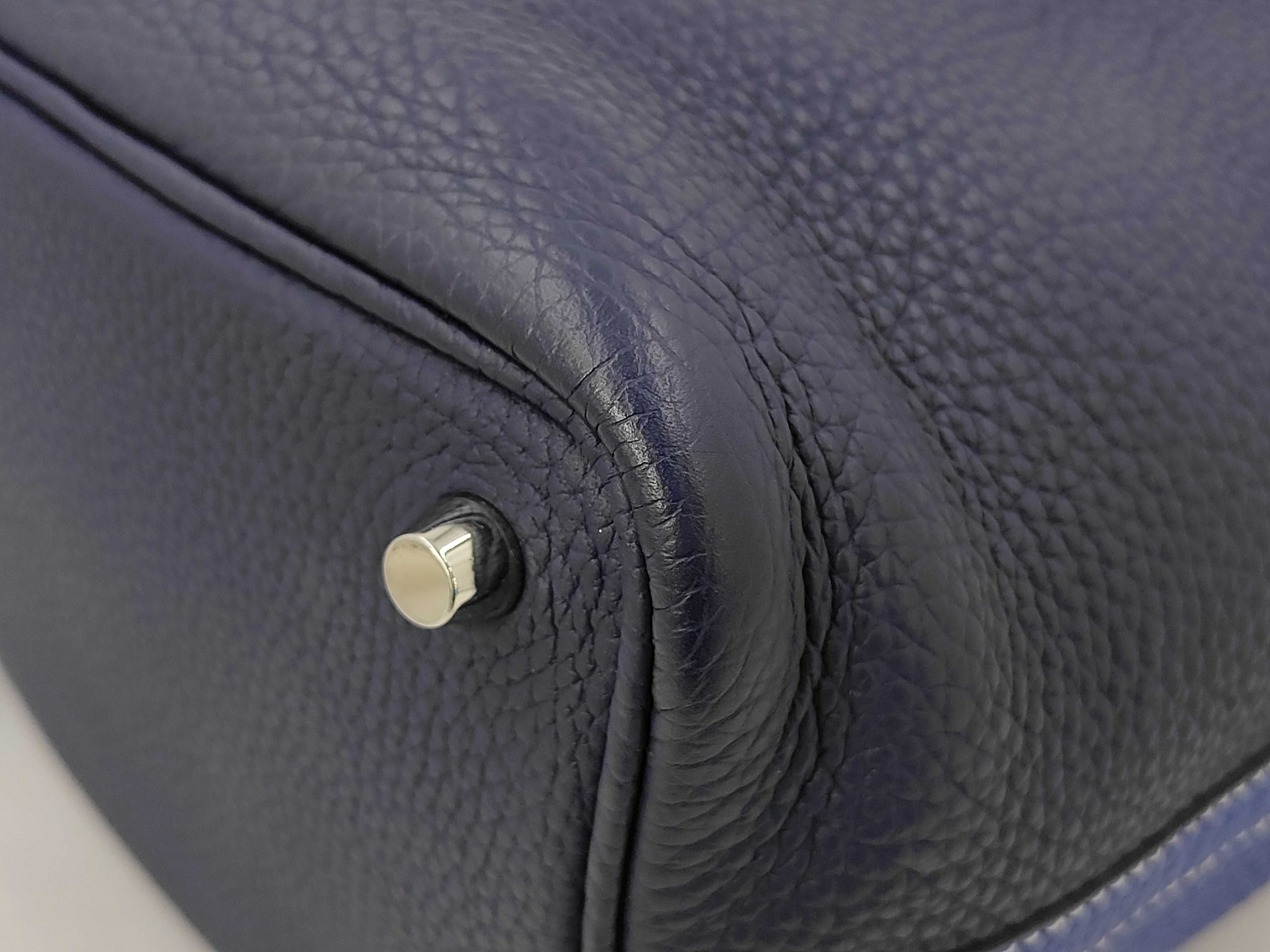 Picotin Lock 18 PM Casaque PM26060595 Handbag — view 3