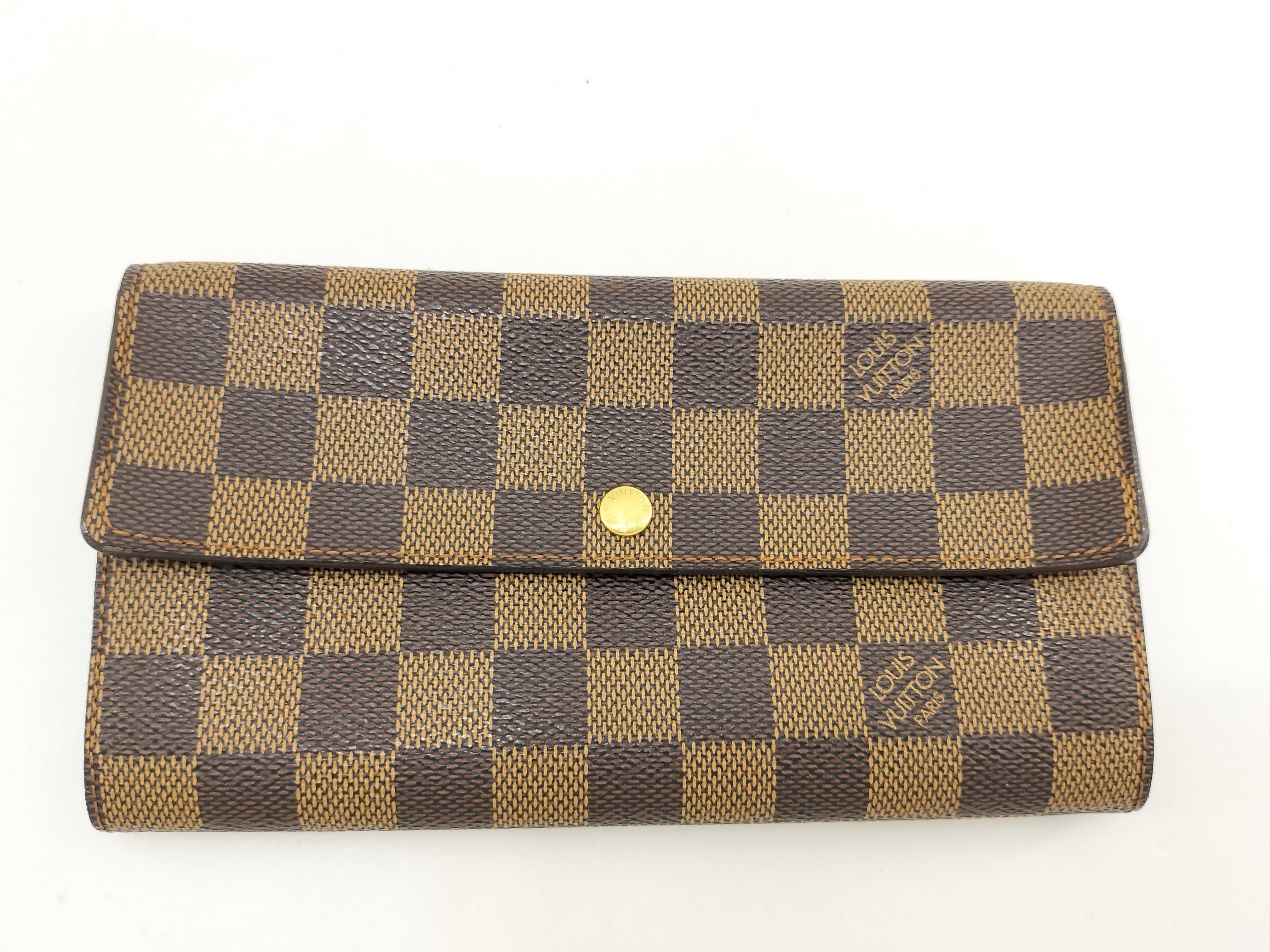 Damier Portefeuille Sarah Long Wallet