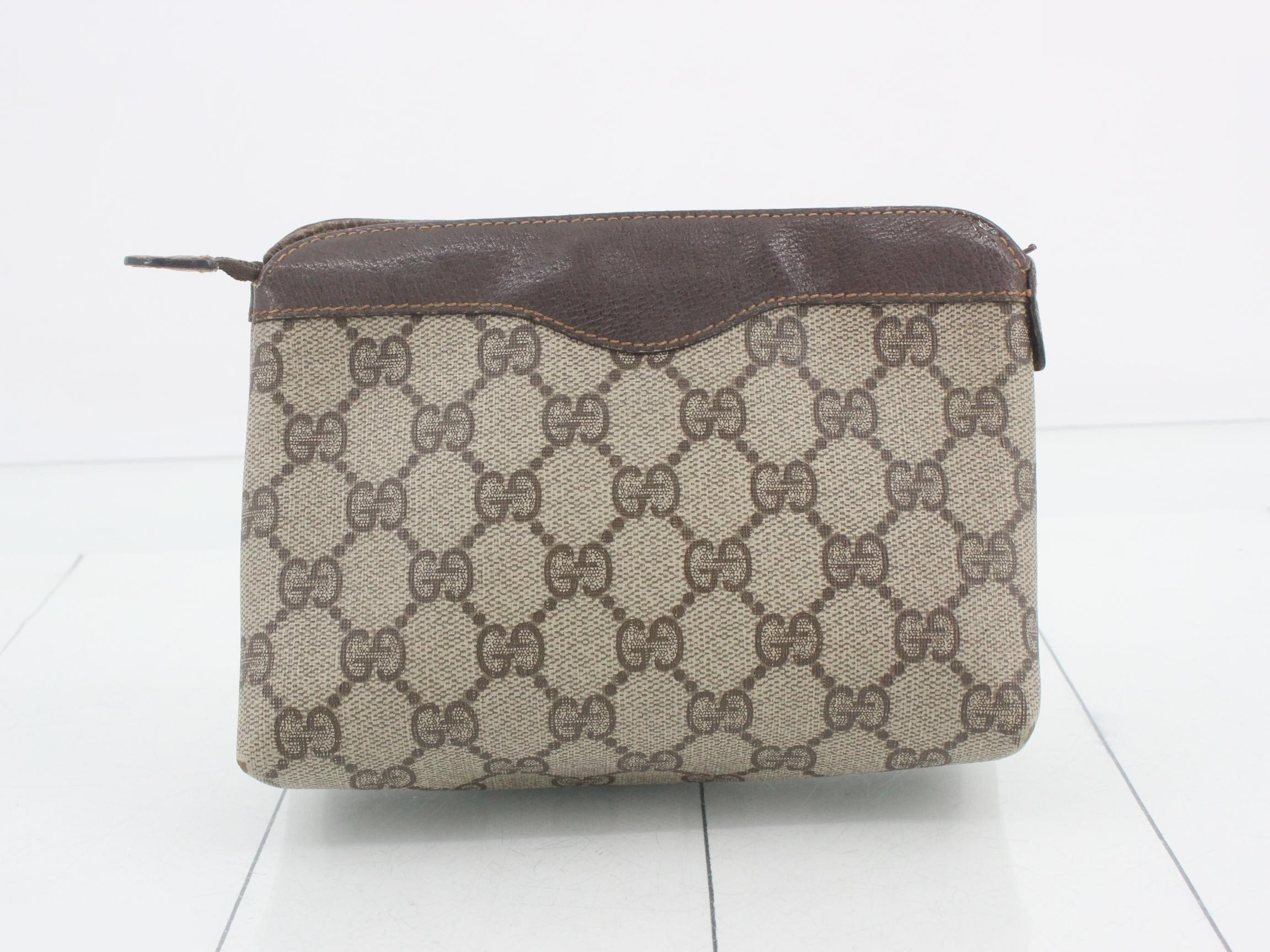 89 02 017 Old Gucci GG Supreme Multi Pouch — view 2