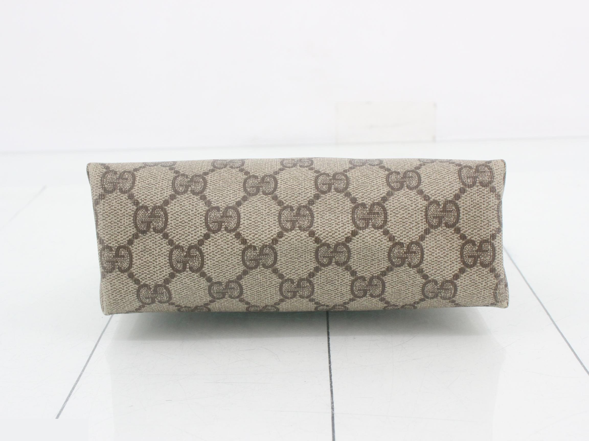89 02 017 Old Gucci GG Supreme Multi Pouch — view 3