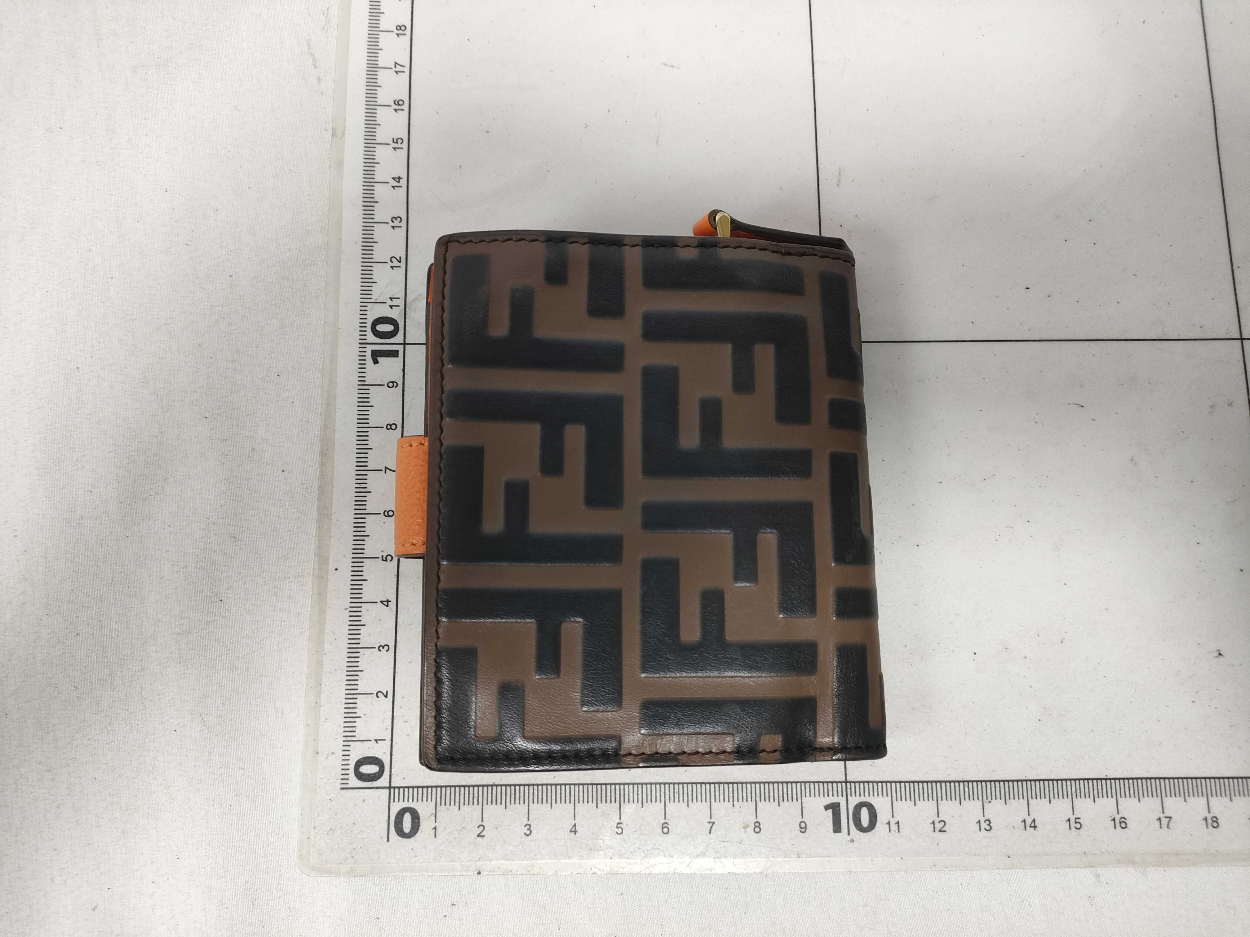 8M0386 F's Compact Wallet — view 2