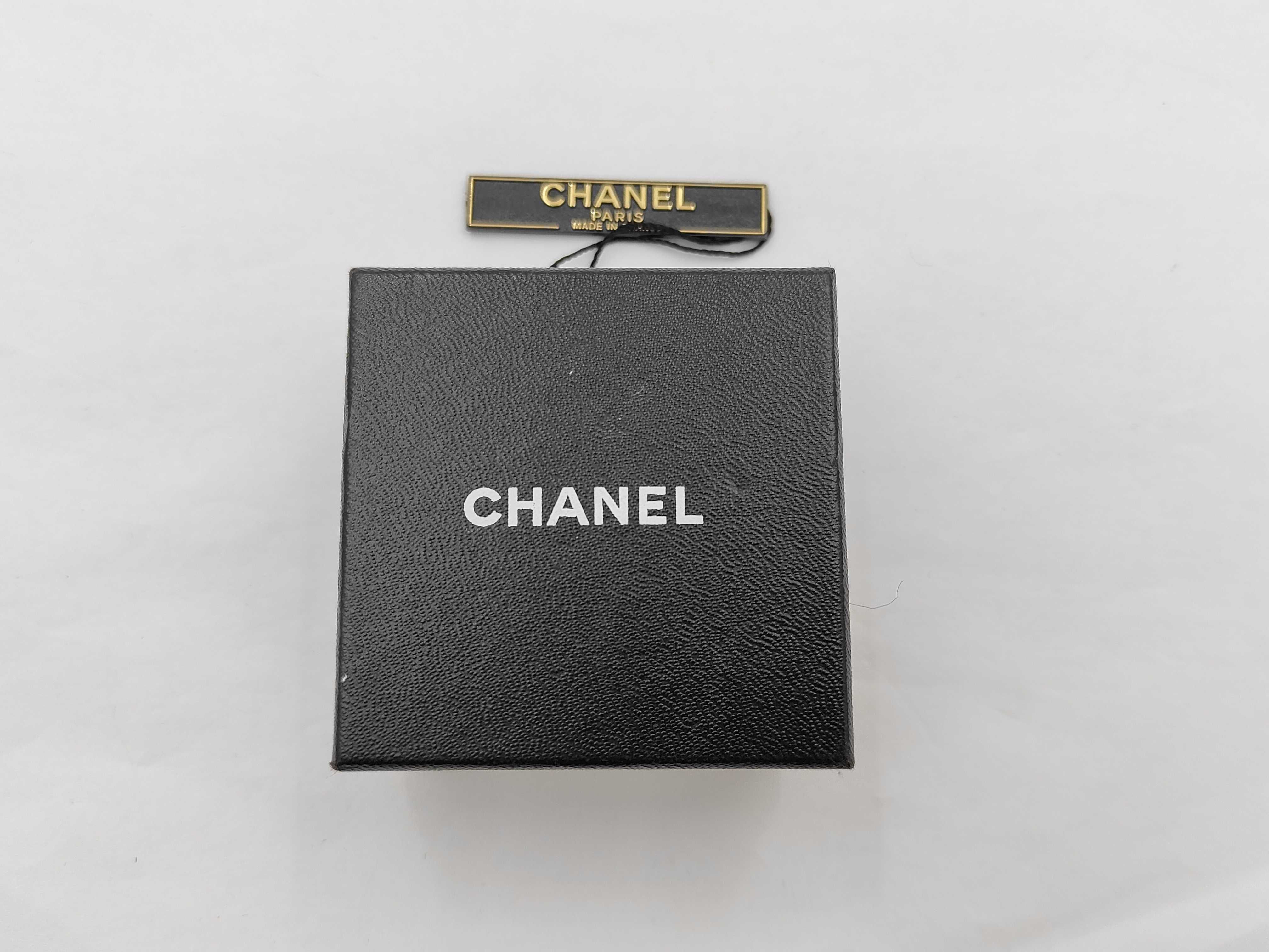 earrings with box, featuring the Coco Mark (turn-lock) design. — view 8