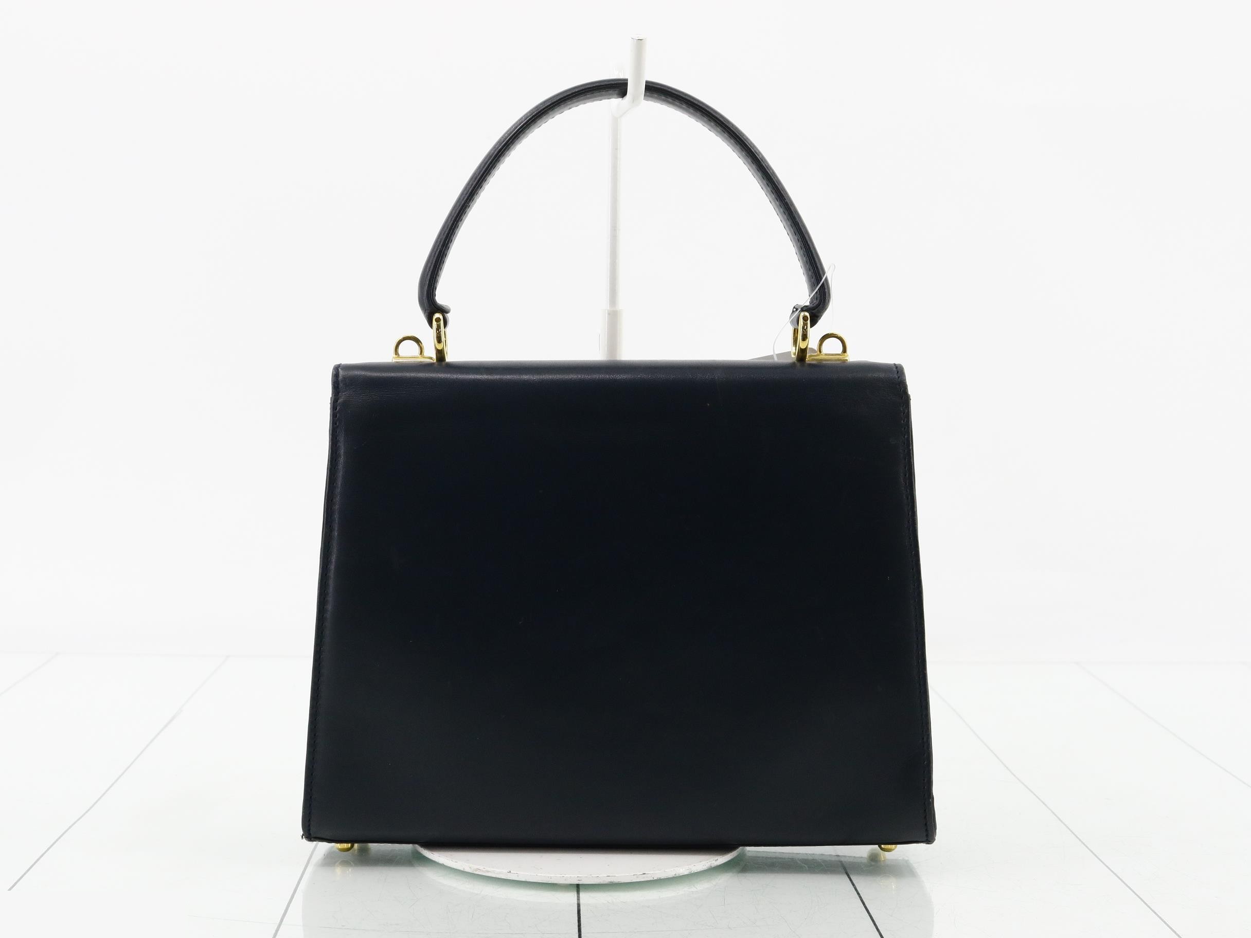 Bamboo Turnlock Leather Hand — view 2