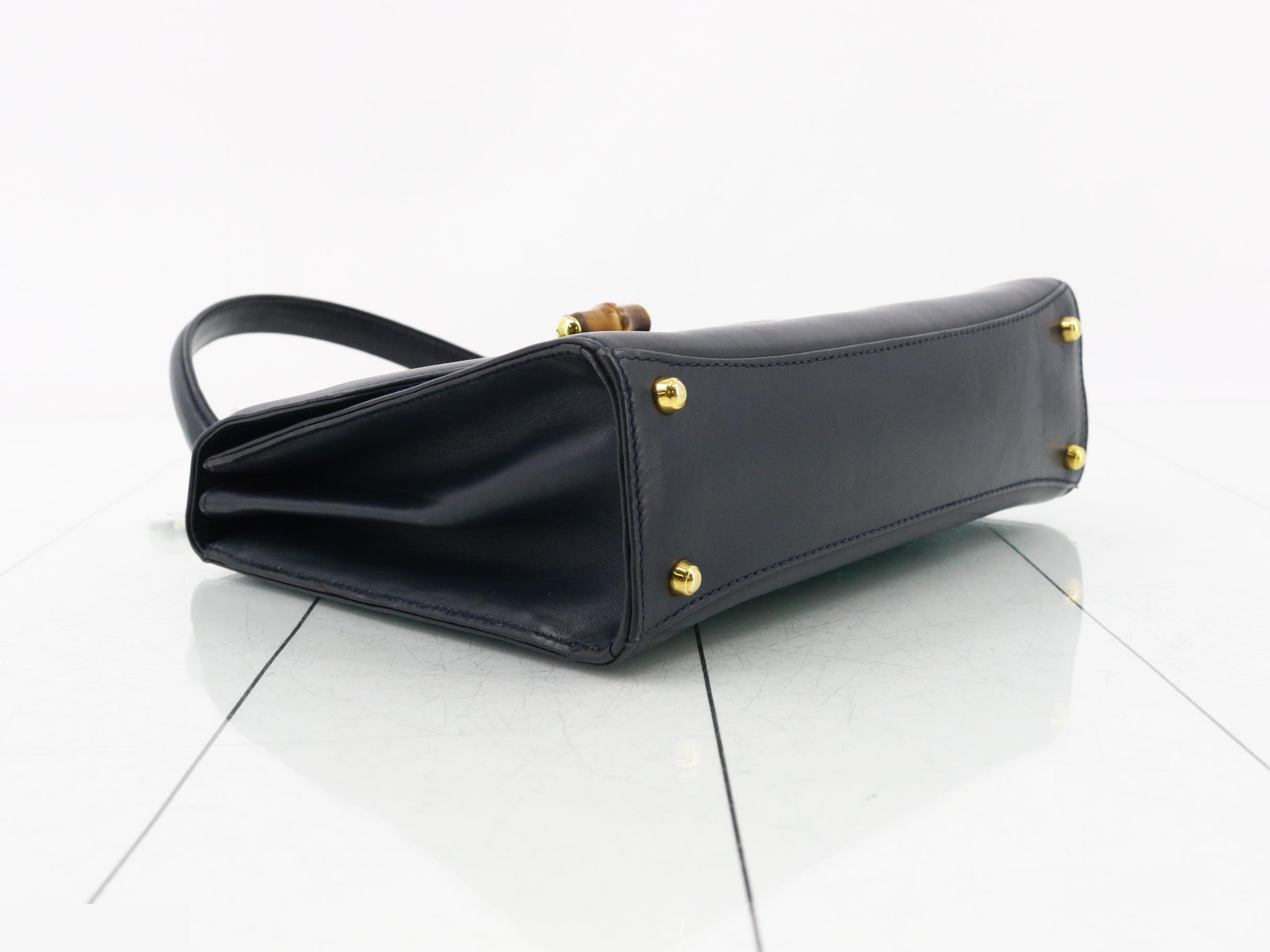 Bamboo Turnlock Leather Hand — view 5