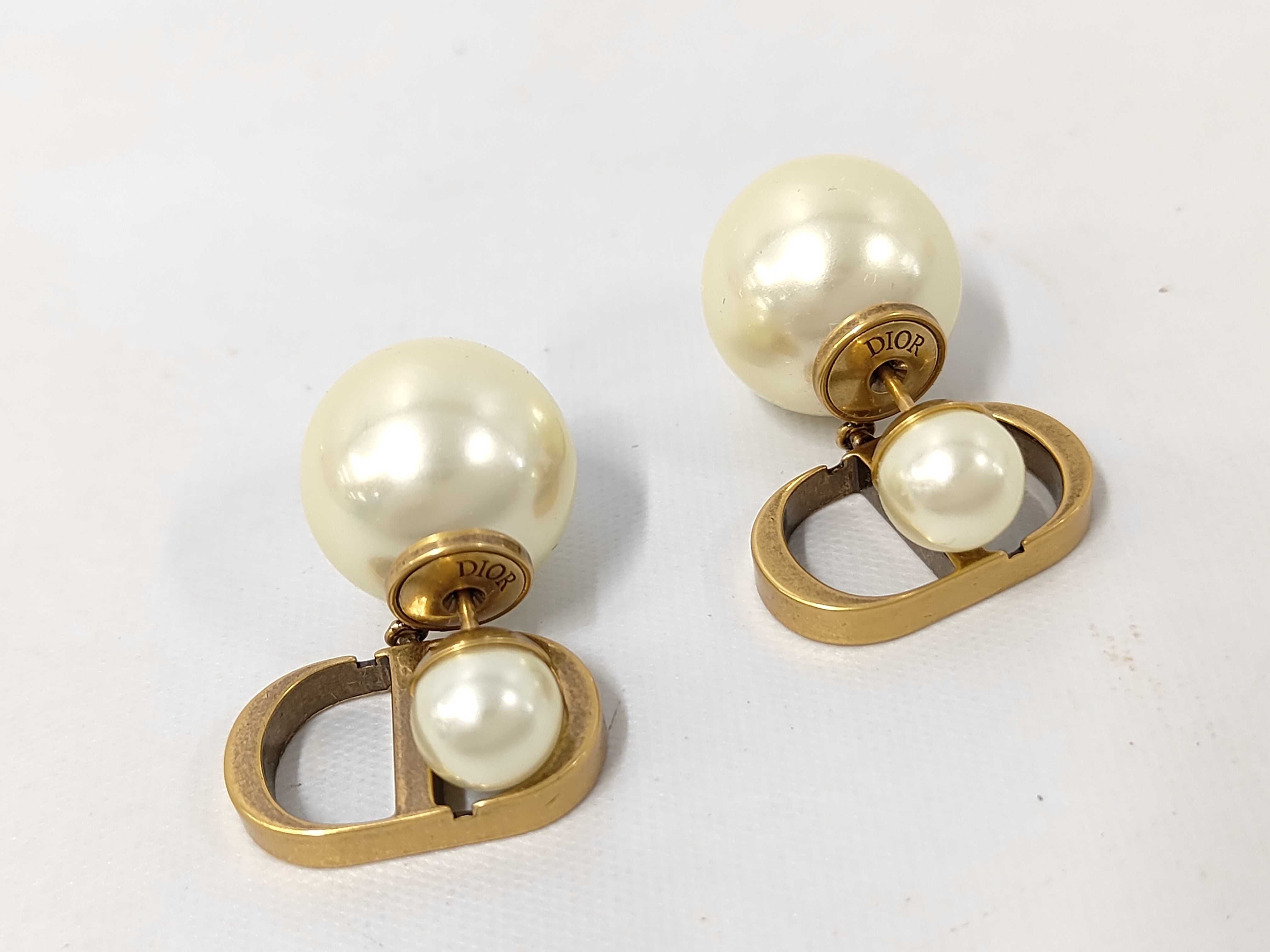 CD logo pearl earrings — view 3