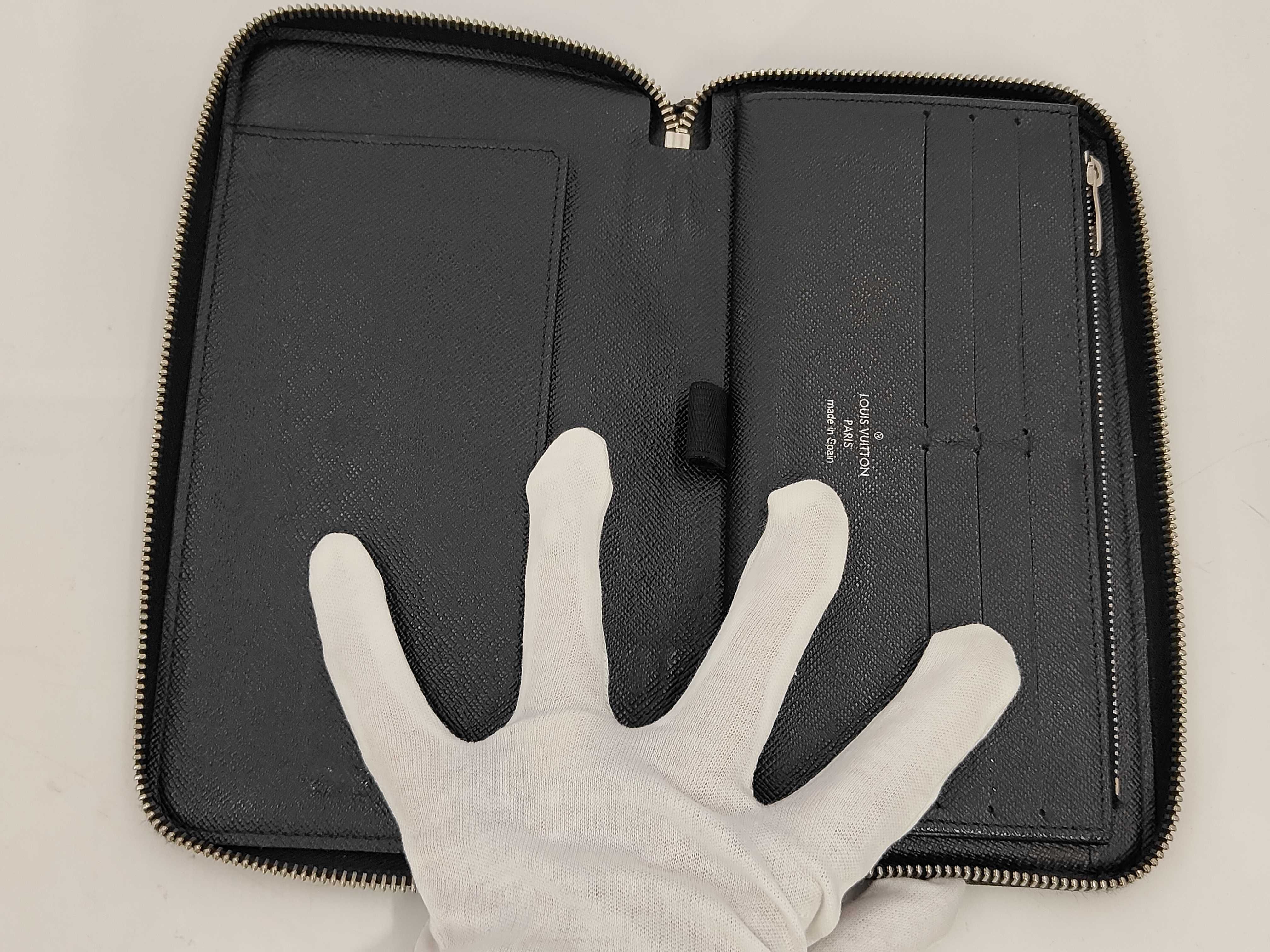 Graphite Organizer (some deterioration) Wallet — view 4