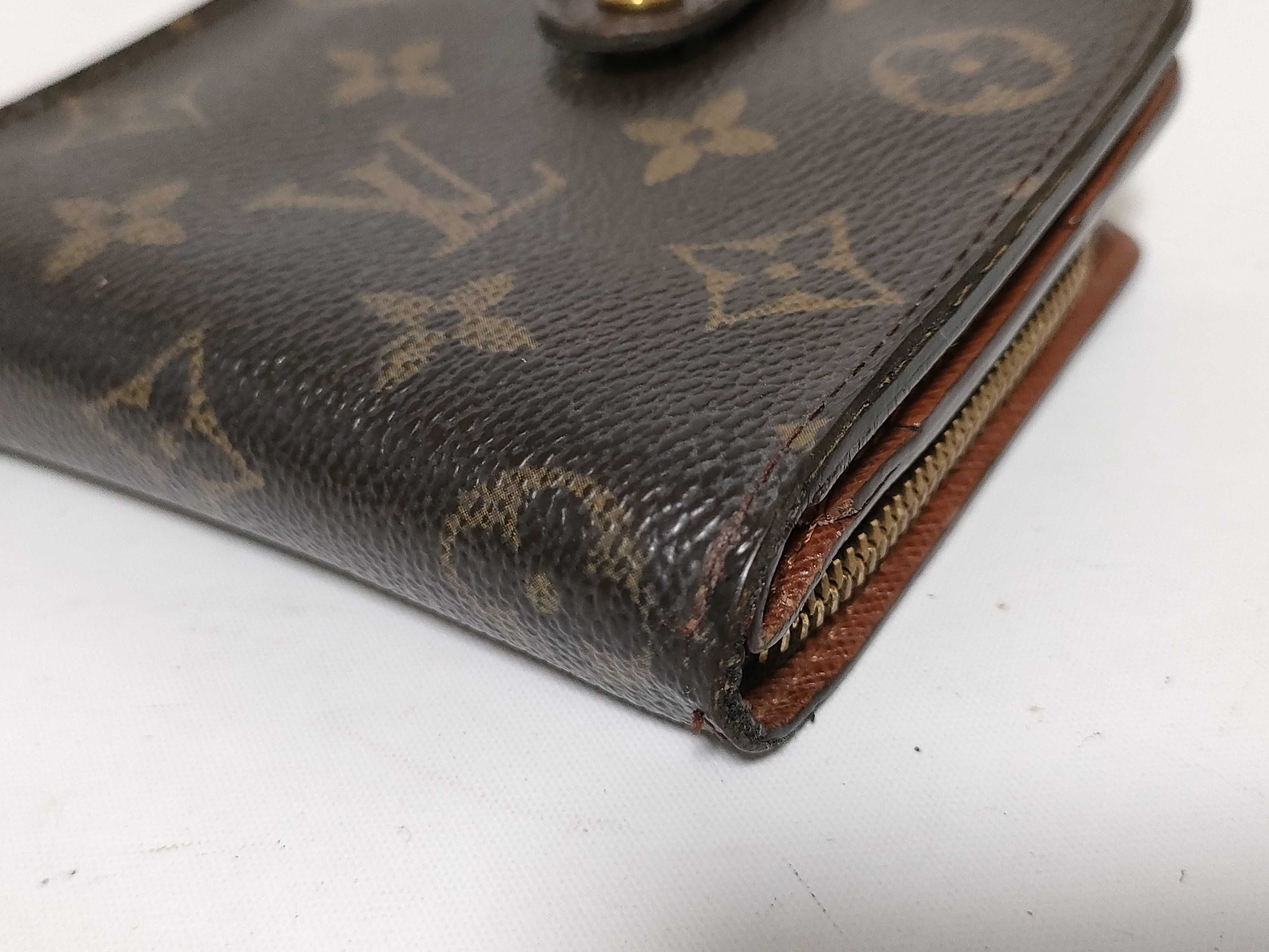 Monogram Louis Vuitton Compact Zip Wallet — view 4