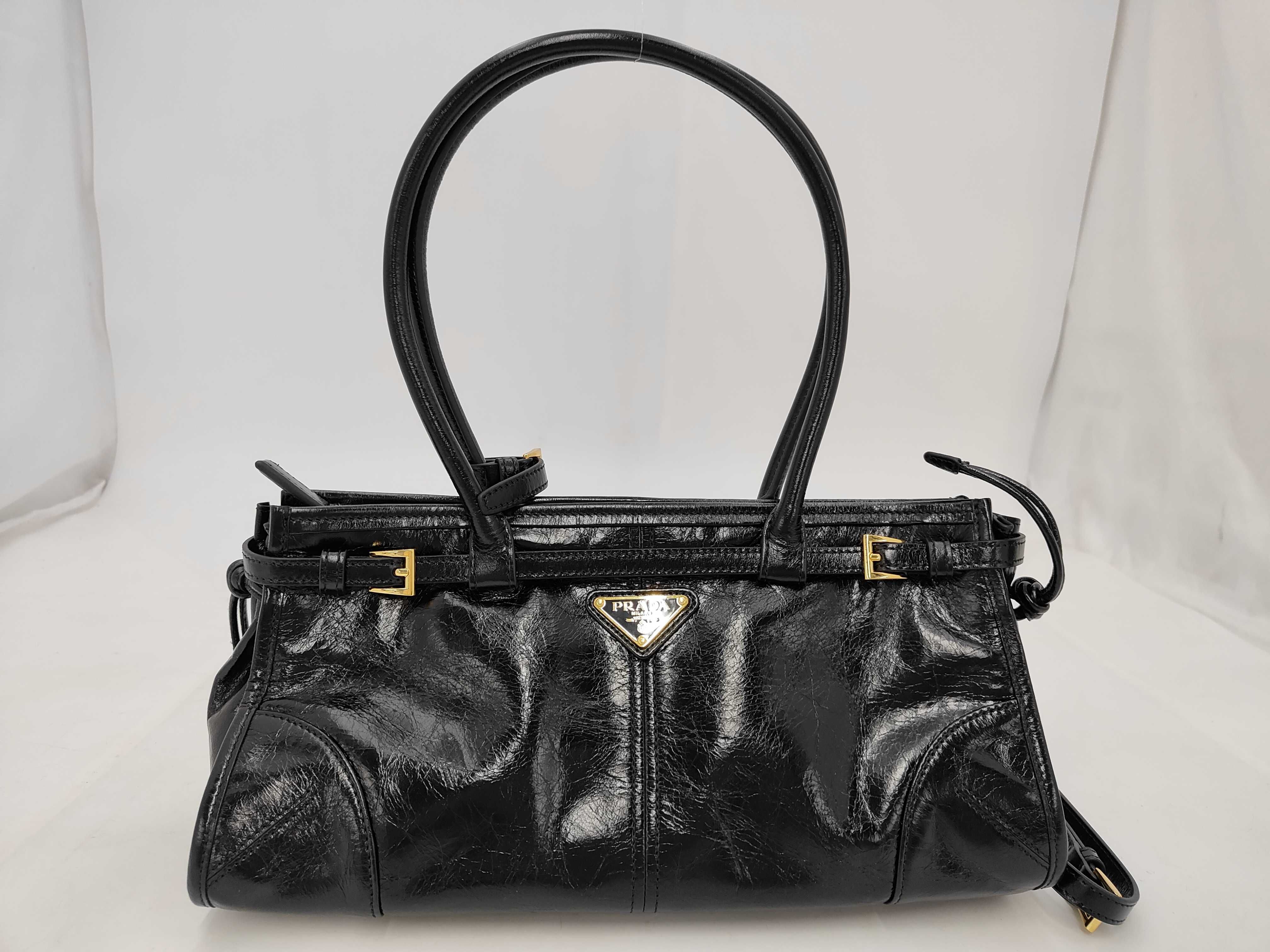 Bonnie Medium Leather Handbag, Black