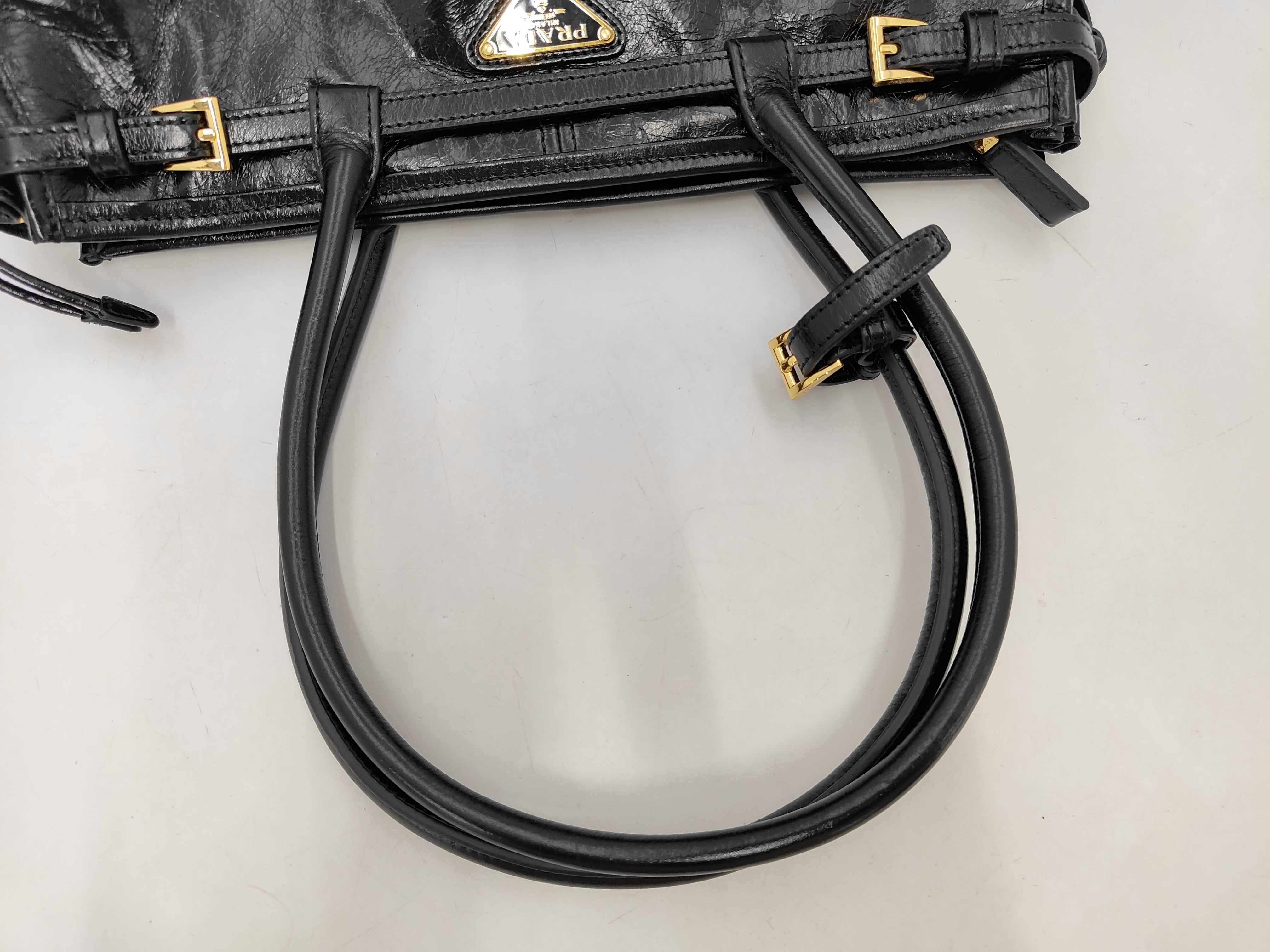 Bonnie Medium Leather Handbag, Black — view 5