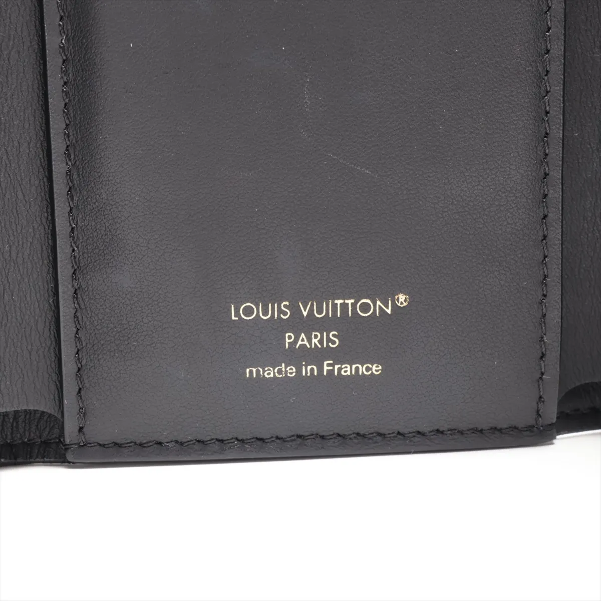 Taurillon Portefeuille Capucines Compact M82764 Noir Compact Wallet (RFID detected) — view 7