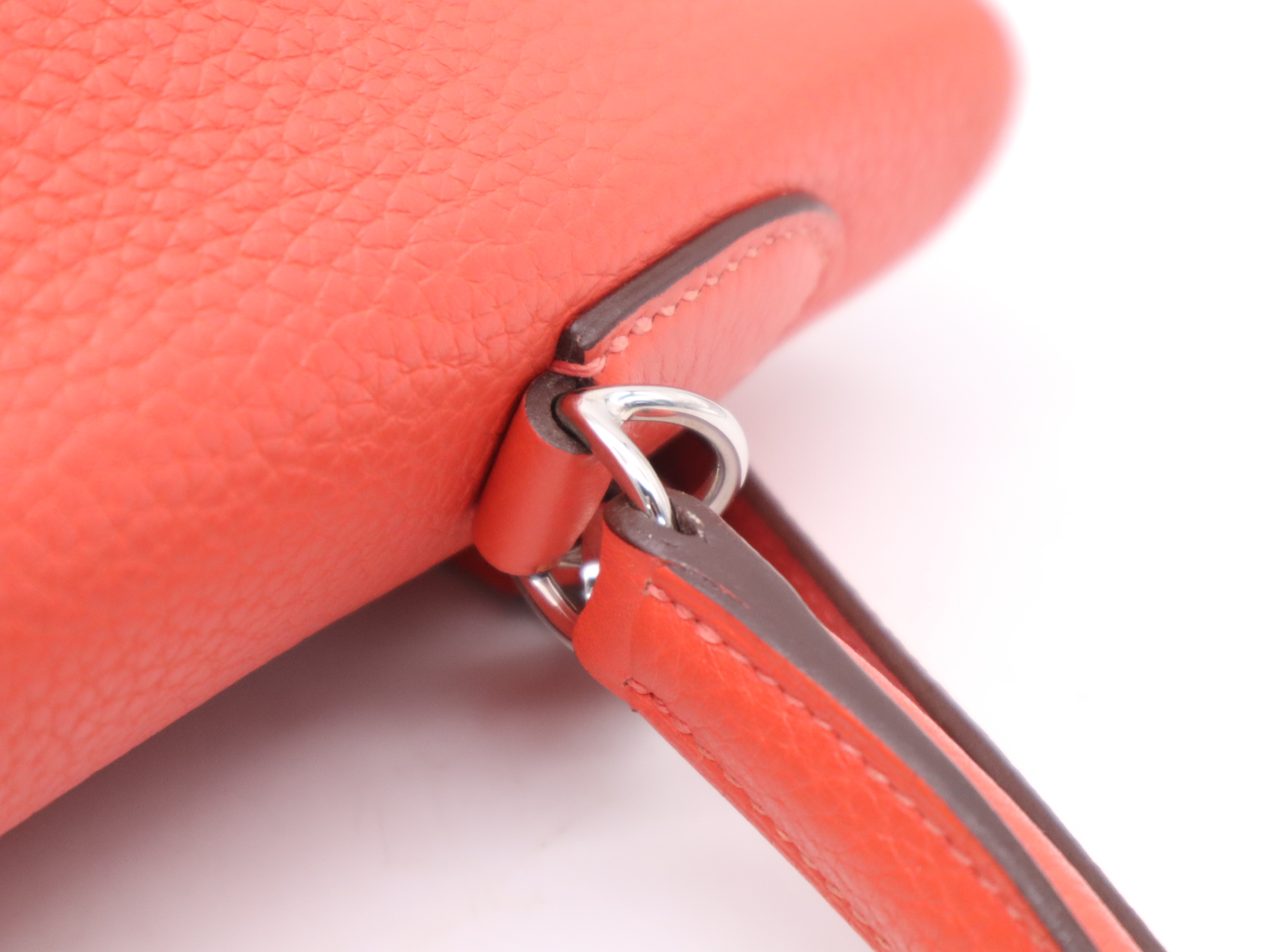 Kelly 35 in Taurillon Clemence leather, with shoulder strap, padlock, 2 keys, and clochette. Red, silver hardware, T stamp, 1964. Handbag. — view 8