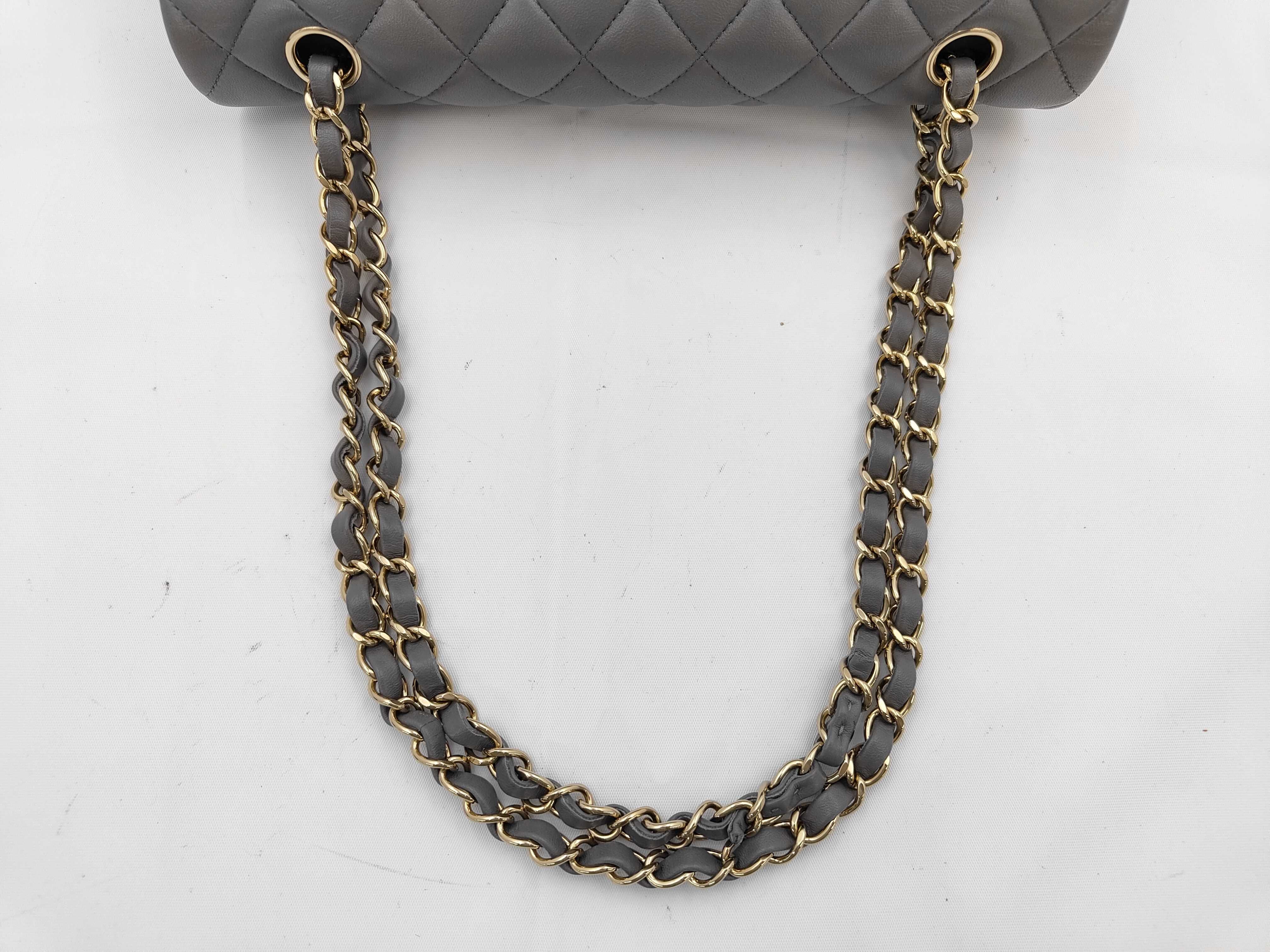 Matelassé 25 Double Flap Chain Shoulder Bag, Lambskin, Grey — view 3