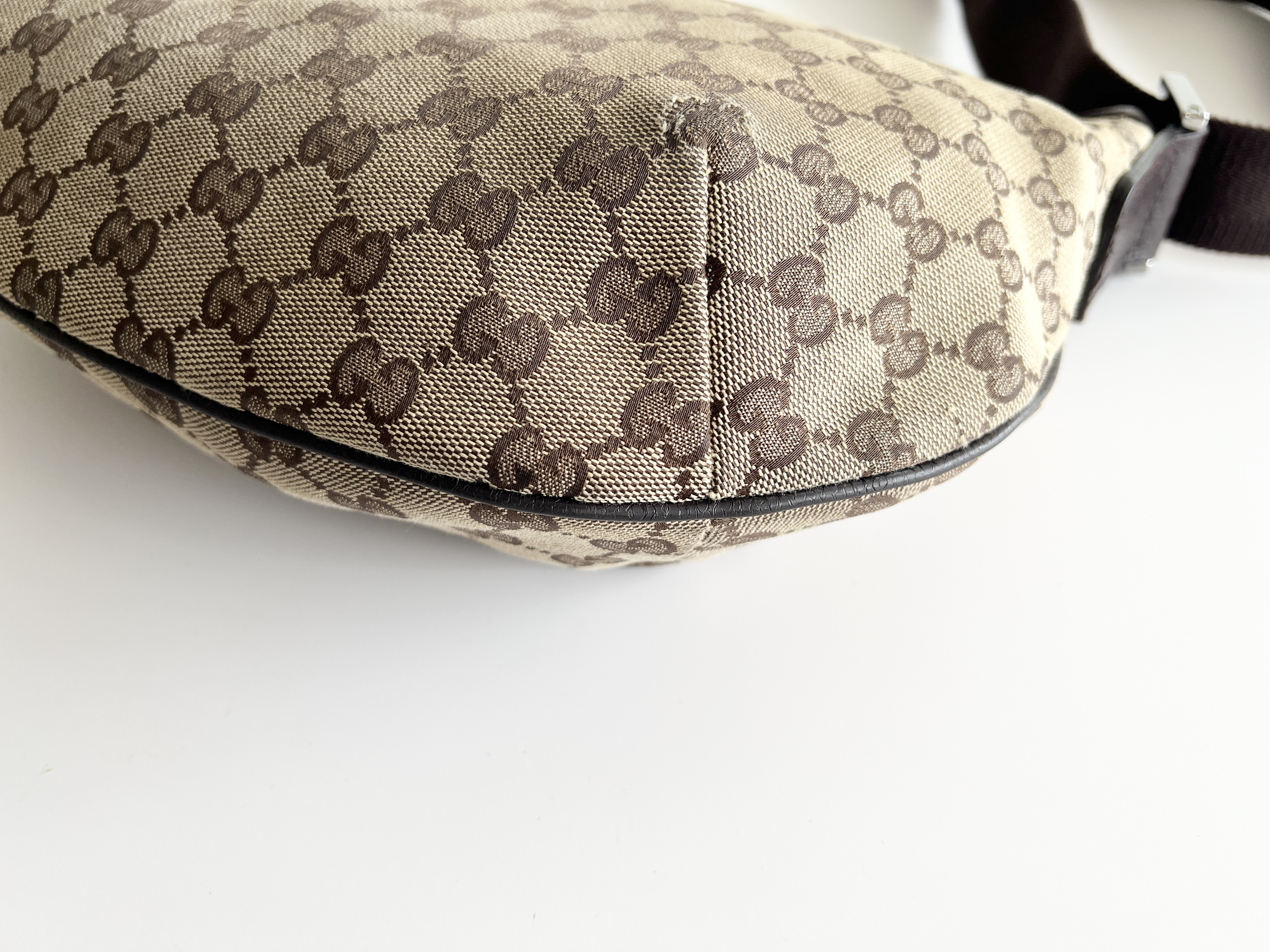 GG Canvas Leather Moon One-Shoulder Bag (Shoulder Bag) — view 12