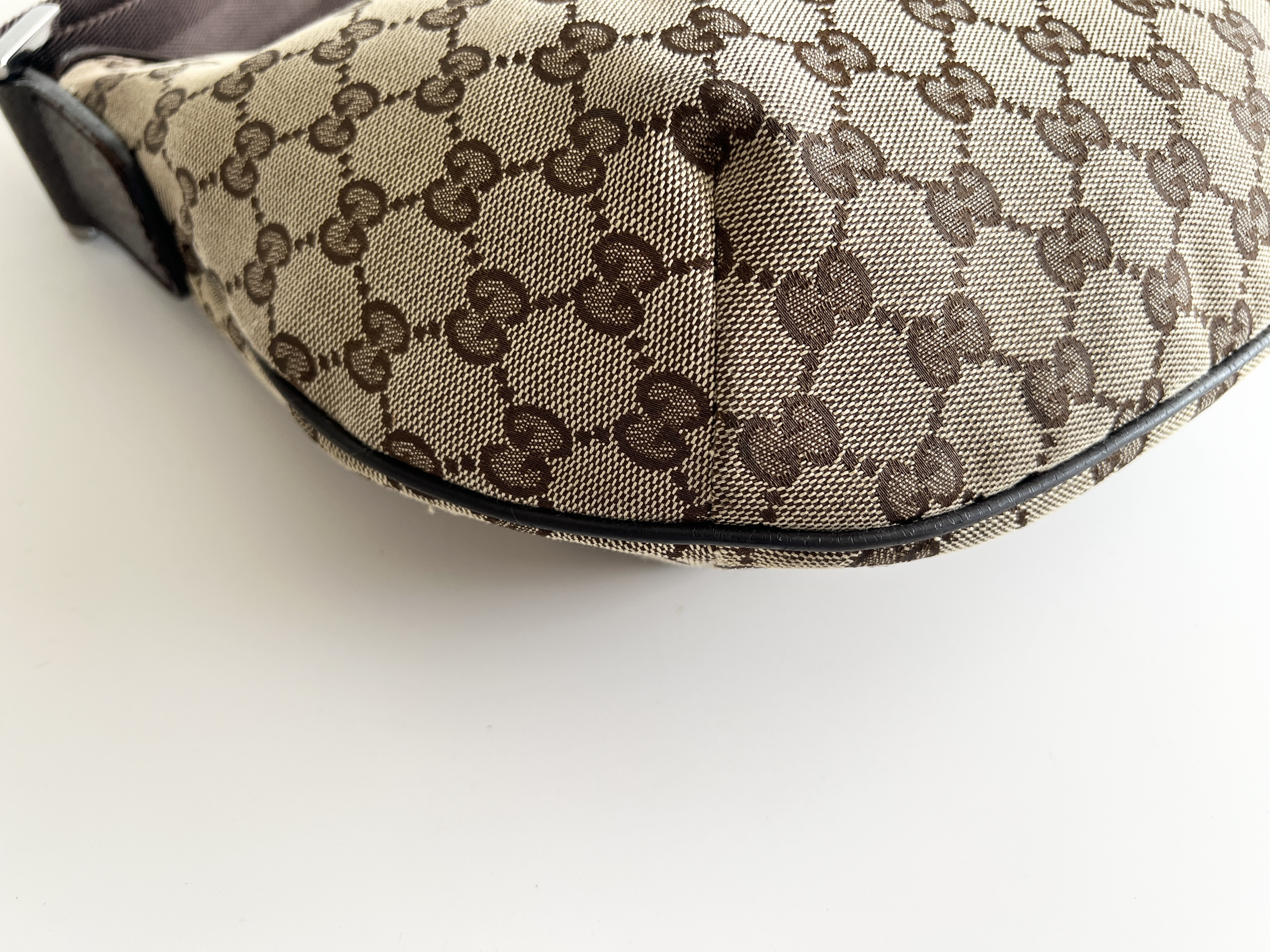GG Canvas Leather Moon One-Shoulder Bag (Shoulder Bag) — view 9