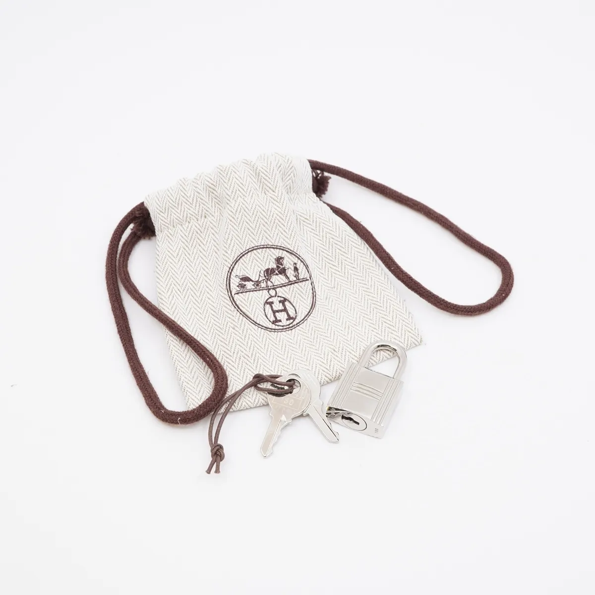 Picotin Lock 18 PM Togo Handbag, Gris Mouette x Blue Agate, Silver Hardware, X: 2016 — view 12