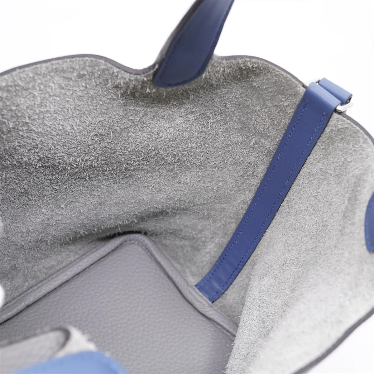 Picotin Lock 18 PM Togo Handbag, Gris Mouette x Blue Agate, Silver Hardware, X: 2016 — view 8
