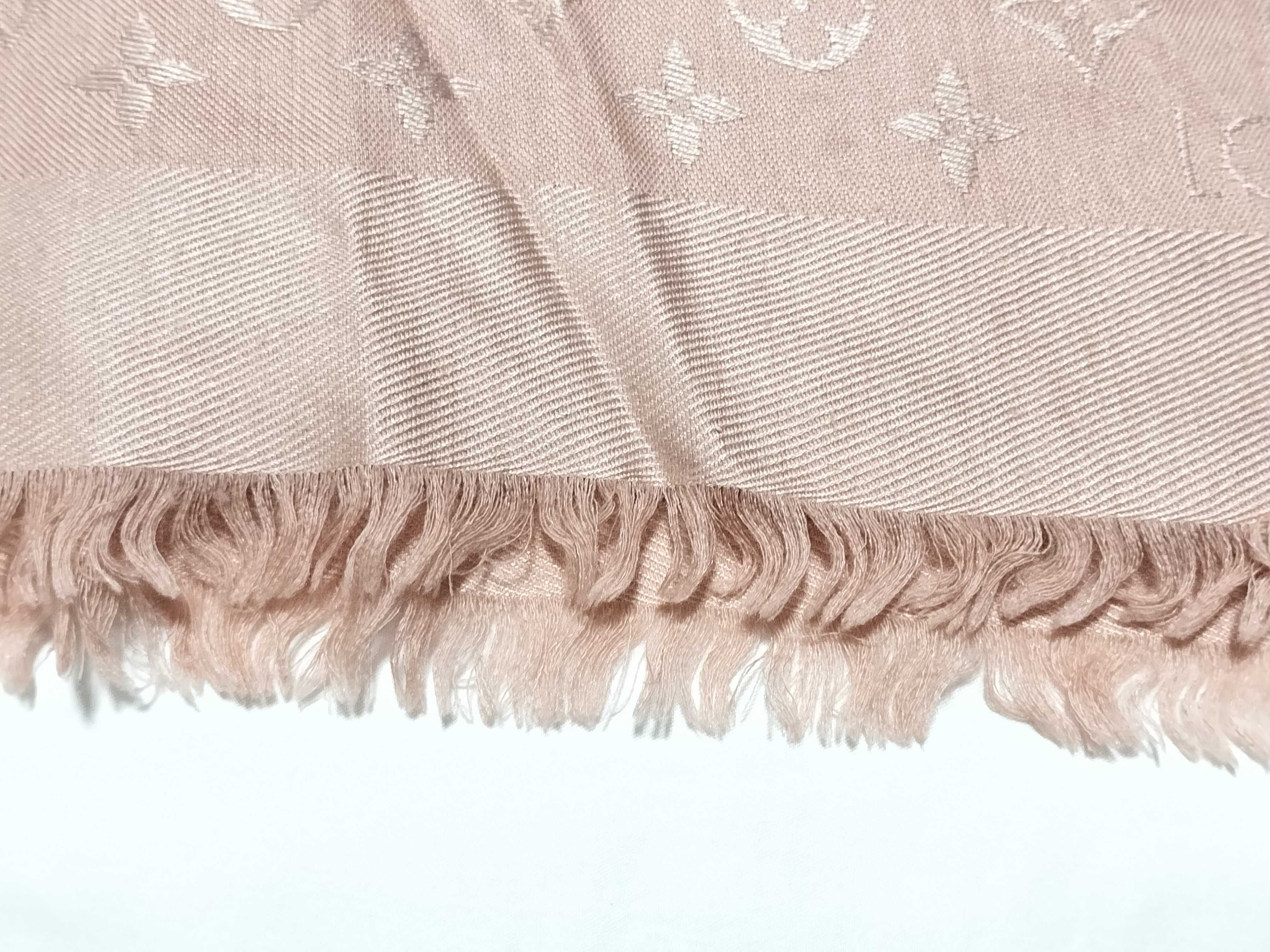 M74441 Shawl and other accessories — view 8