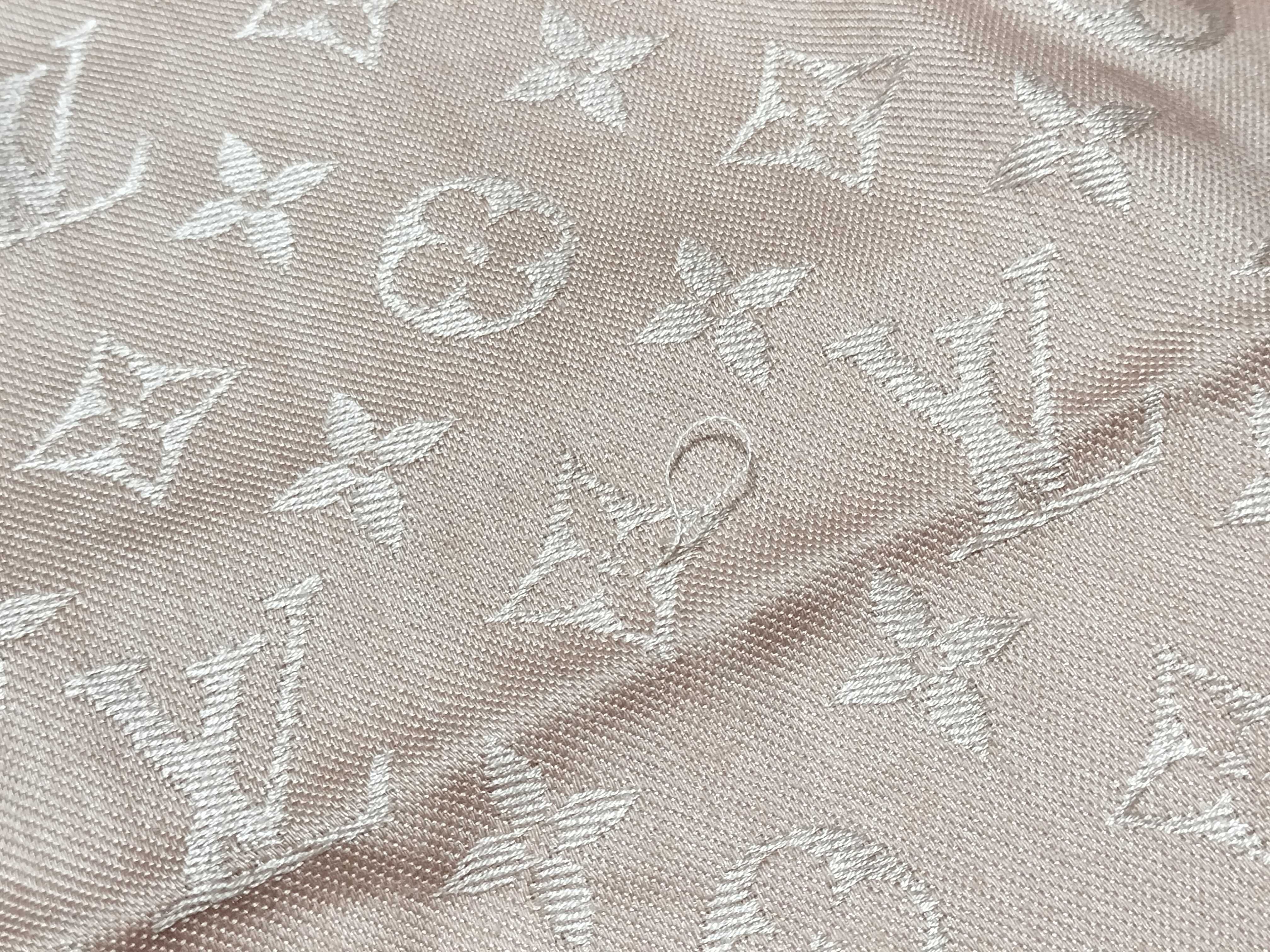 M74441 Shawl and other accessories — view 9