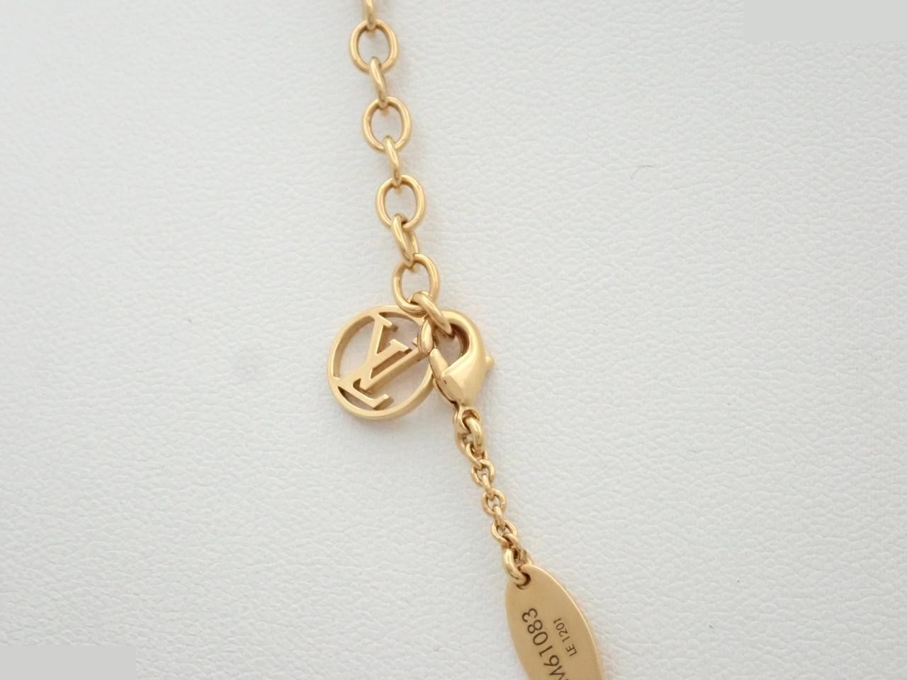 Essential V Necklace, Chain approx. 48cm — view 2