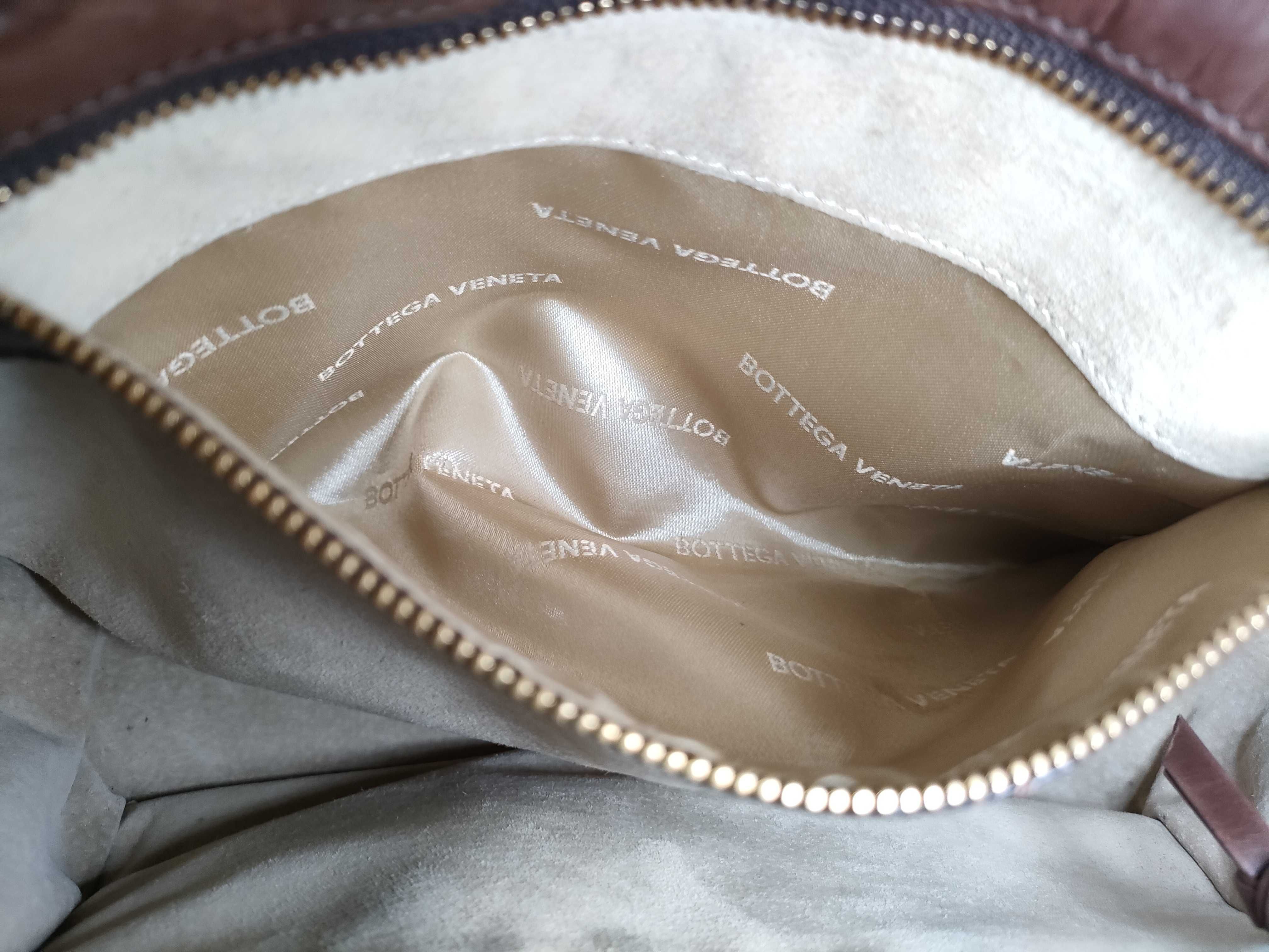 Intrecciato Satchel Handbag — view 11