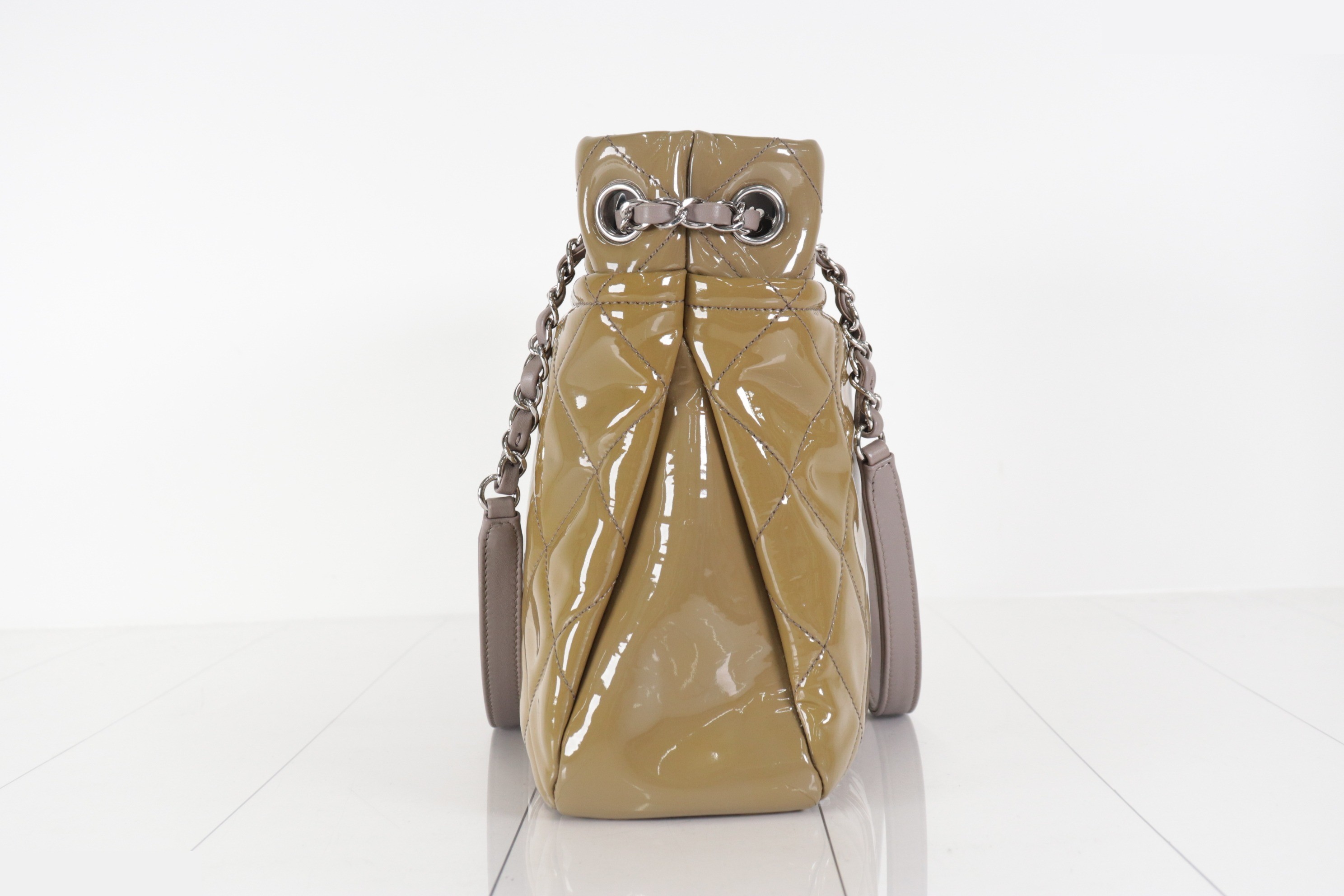 Lambskin x Patent Leather Chain Tote Bag, Olive/Beige, Silver Hardware, Series 17 — view 4
