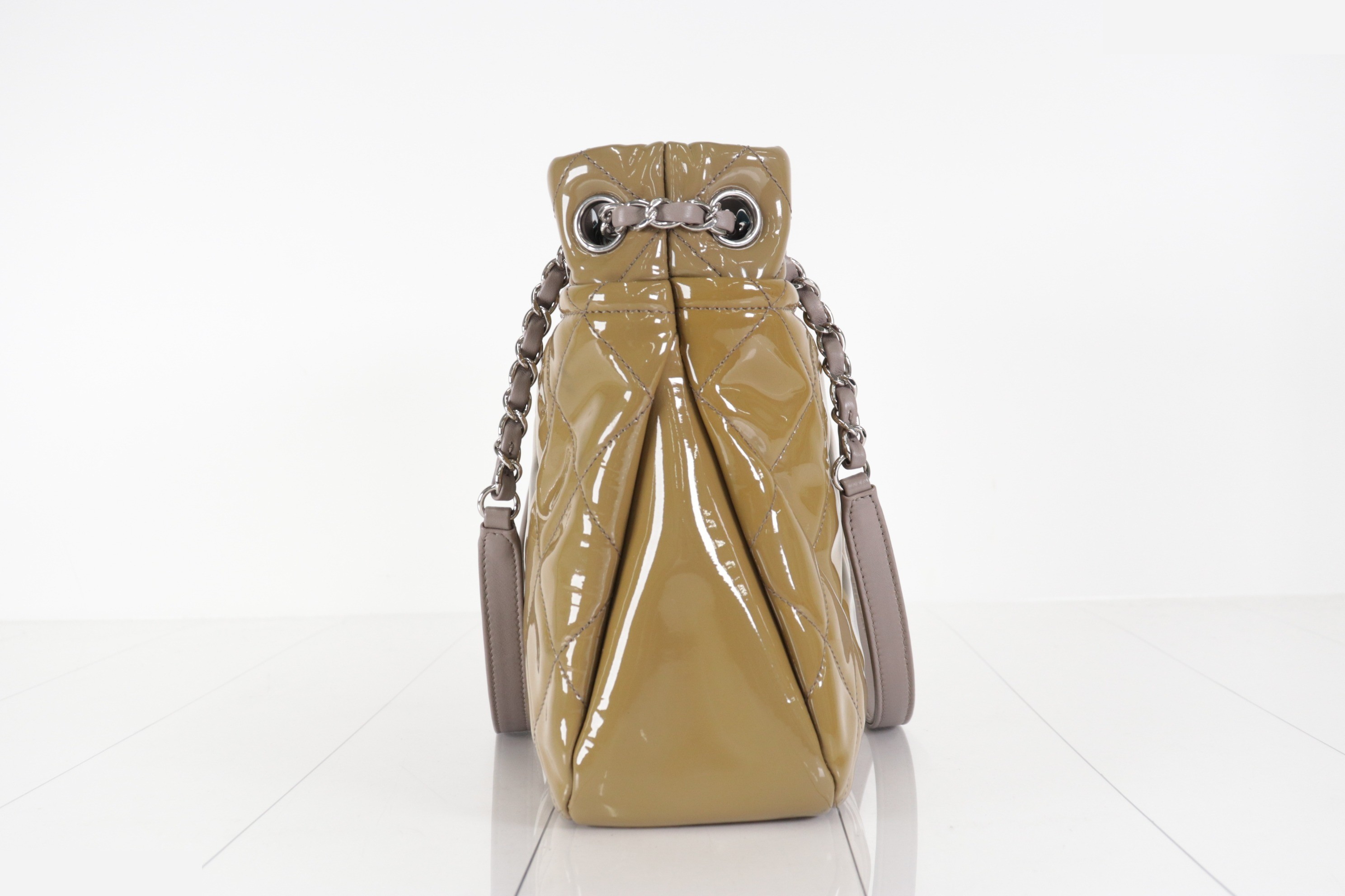 Lambskin x Patent Leather Chain Tote Bag, Olive/Beige, Silver Hardware, Series 17 — view 5