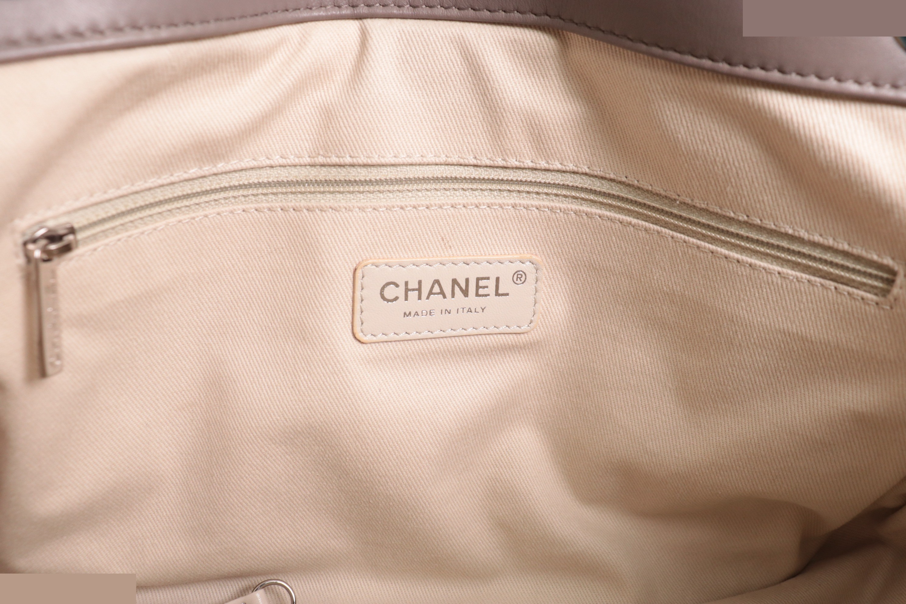 Lambskin x Patent Leather Chain Tote Bag, Olive/Beige, Silver Hardware, Series 17 — view 8