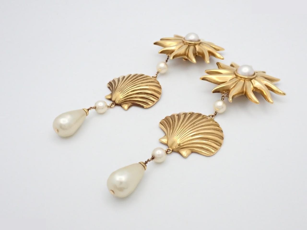 Vintage Classic (Precious Metal) Earrings