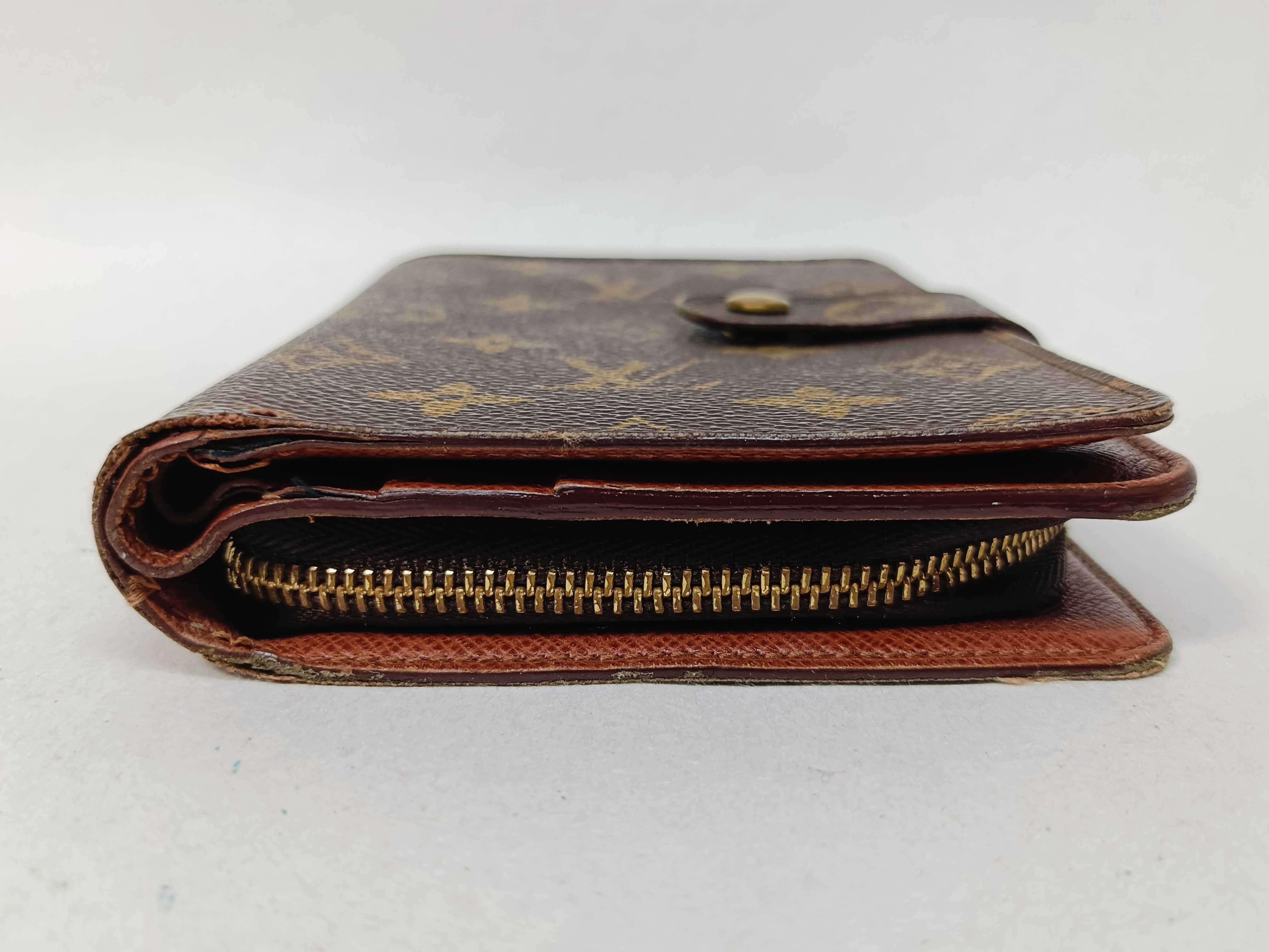 Monogram Snap/Round Wallet — view 5