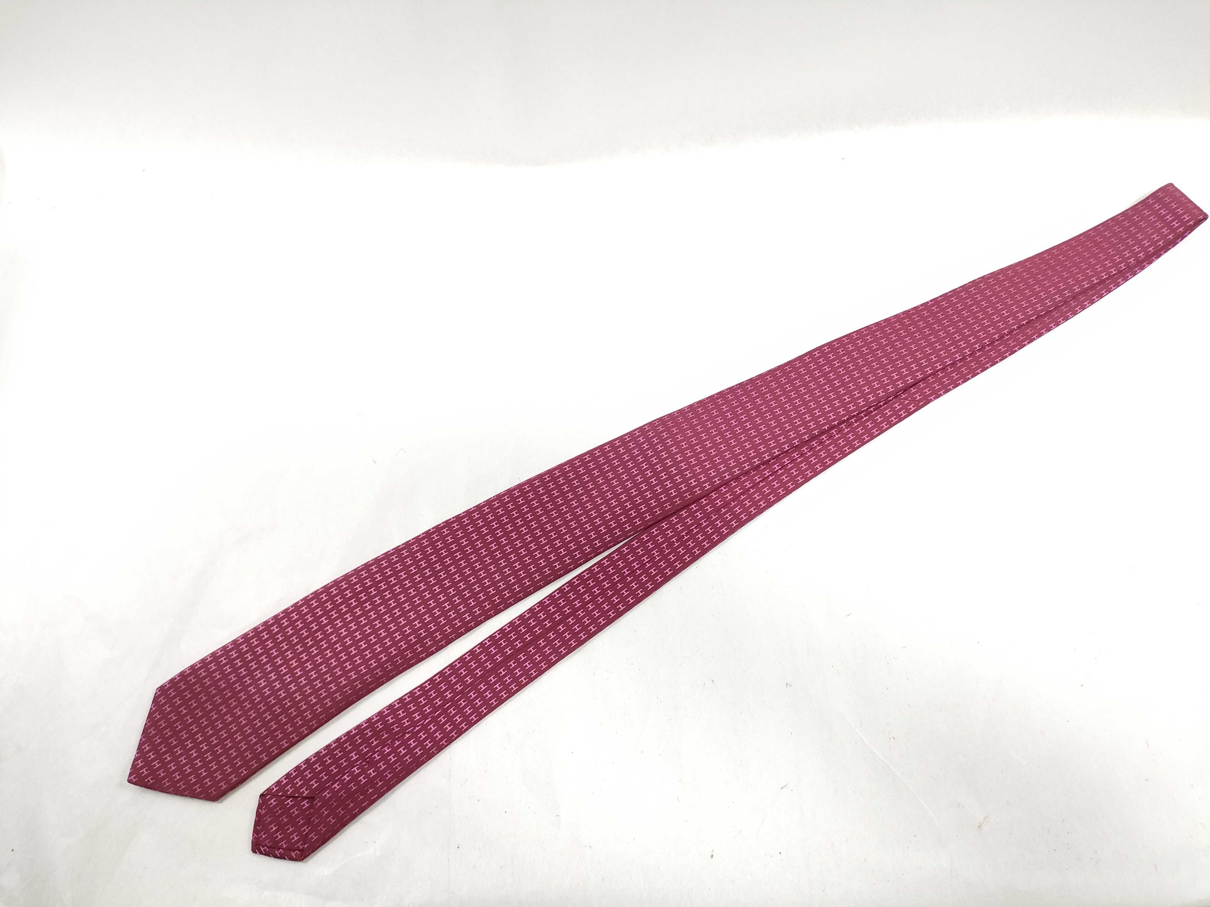 H-pattern silk tie and other accessories — view 2