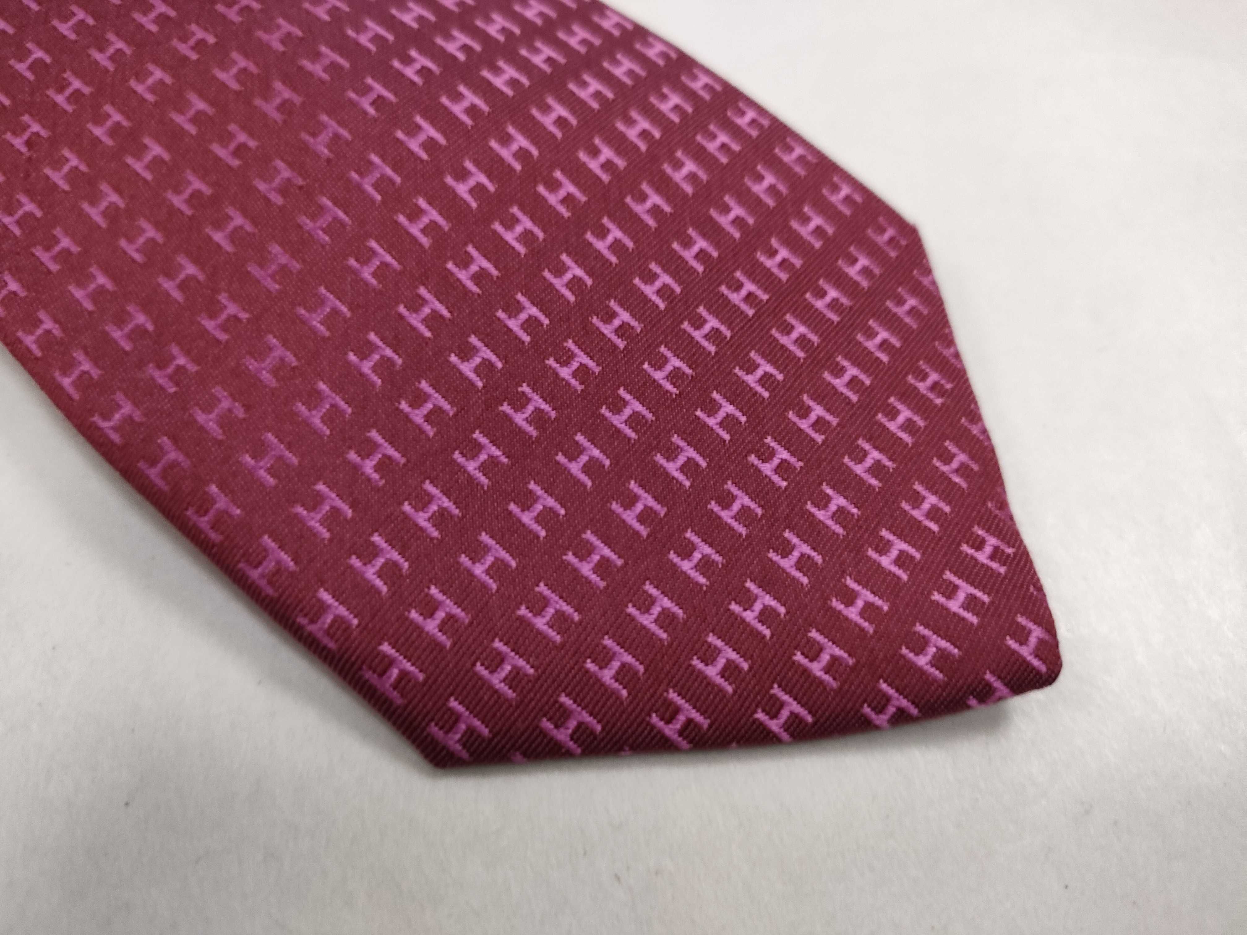 H-pattern silk tie and other accessories — view 8