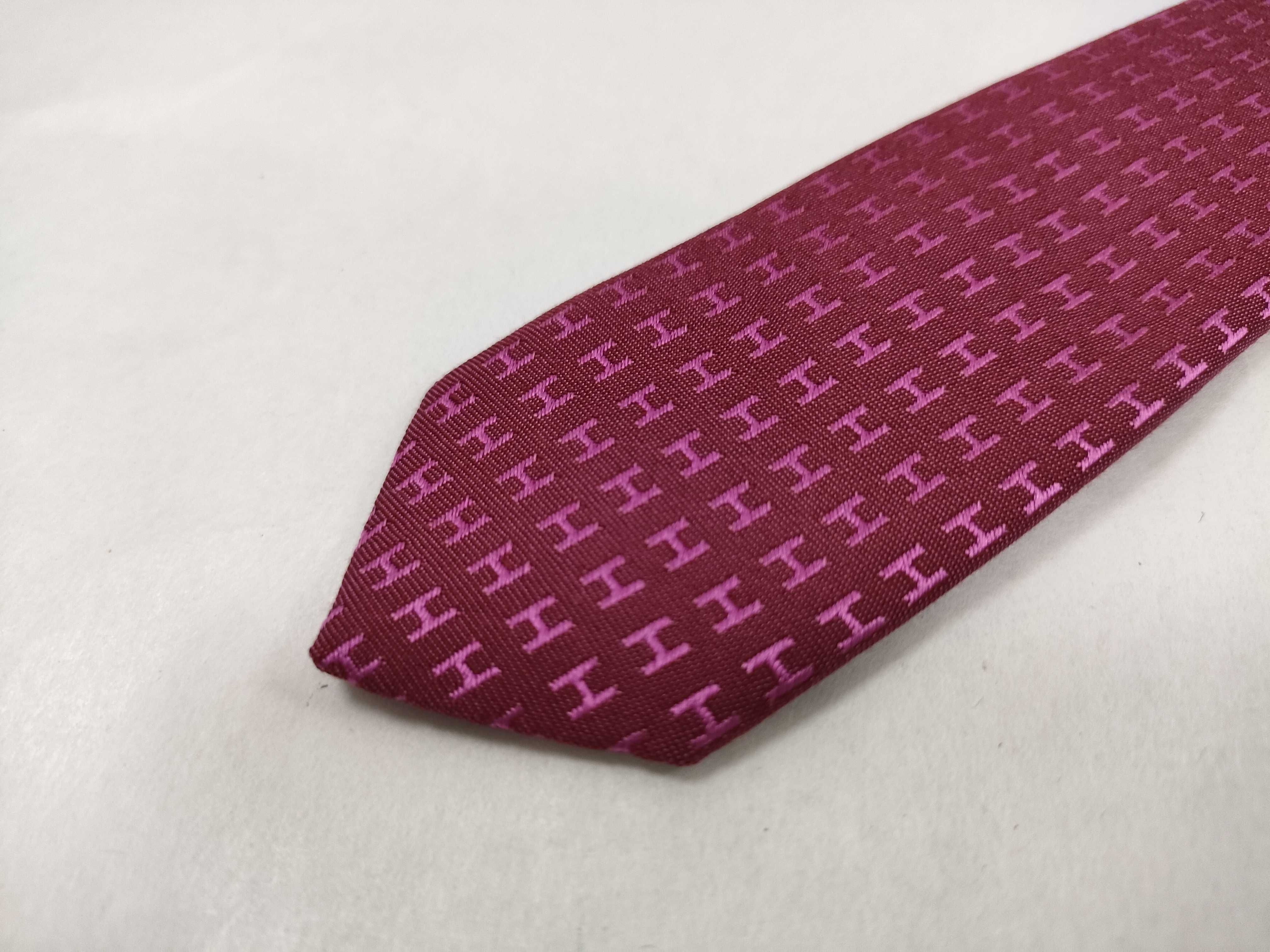 H-pattern silk tie and other accessories — view 10
