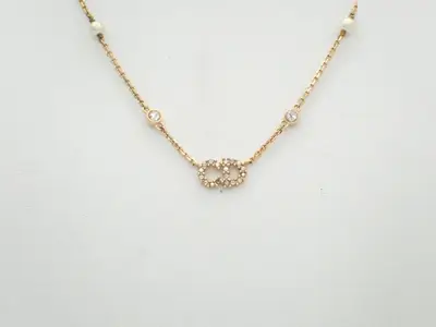 Other lines: Precious metals, necklaces, pendants, chain approximately 46cm.