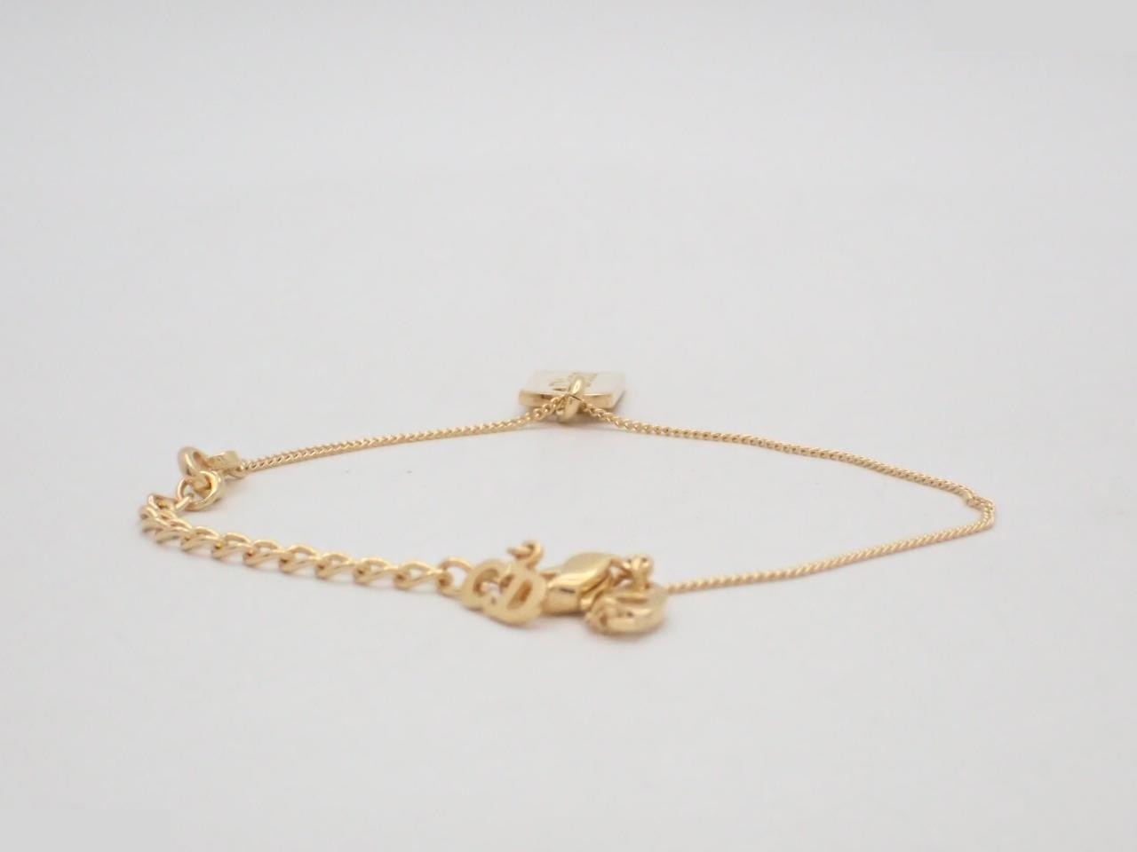 Other lines: Precious metal bracelets and bangles (metal), total length approximately 24 cm. — view 2