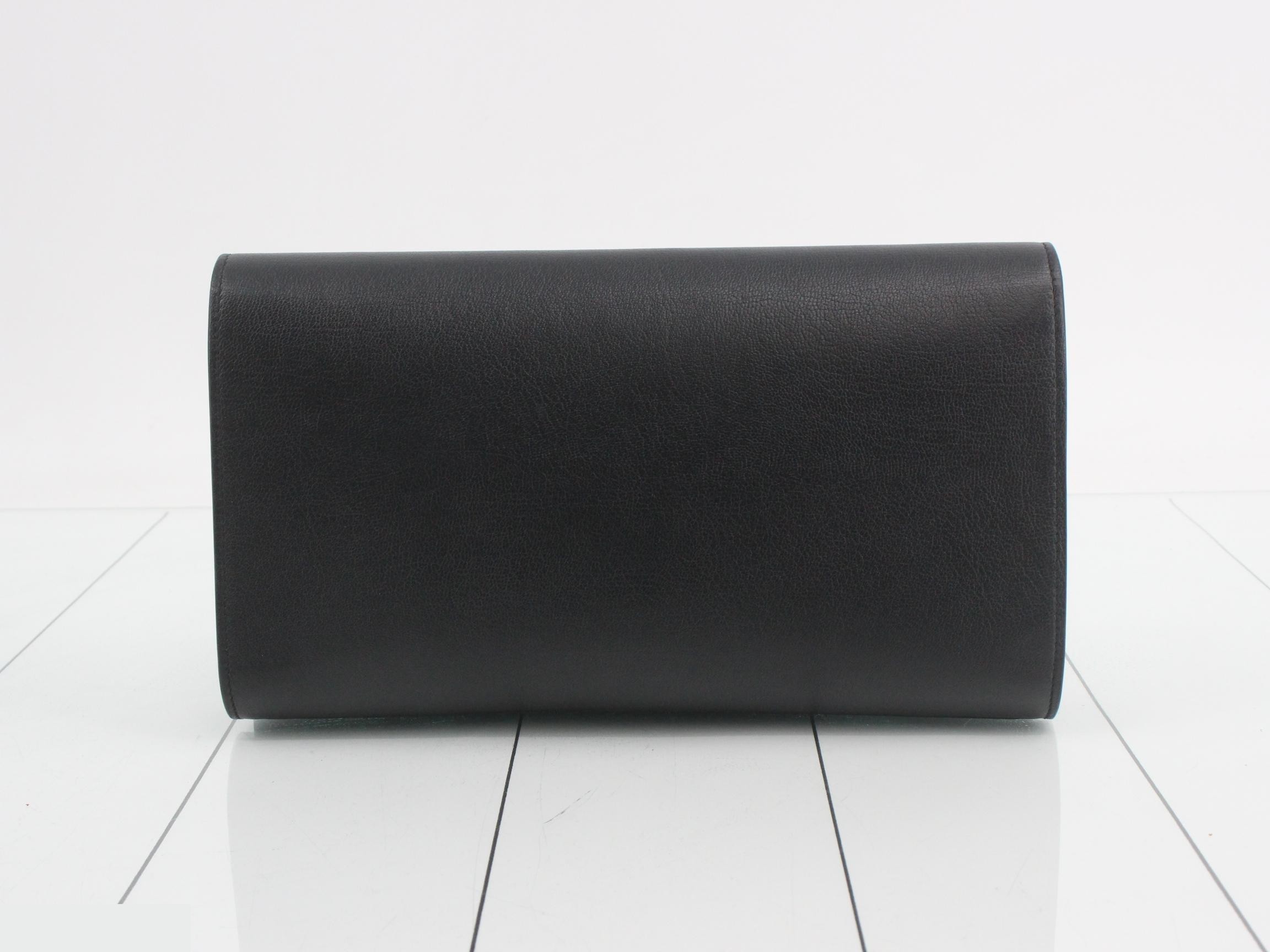logo clutch bag, leather, black — view 2