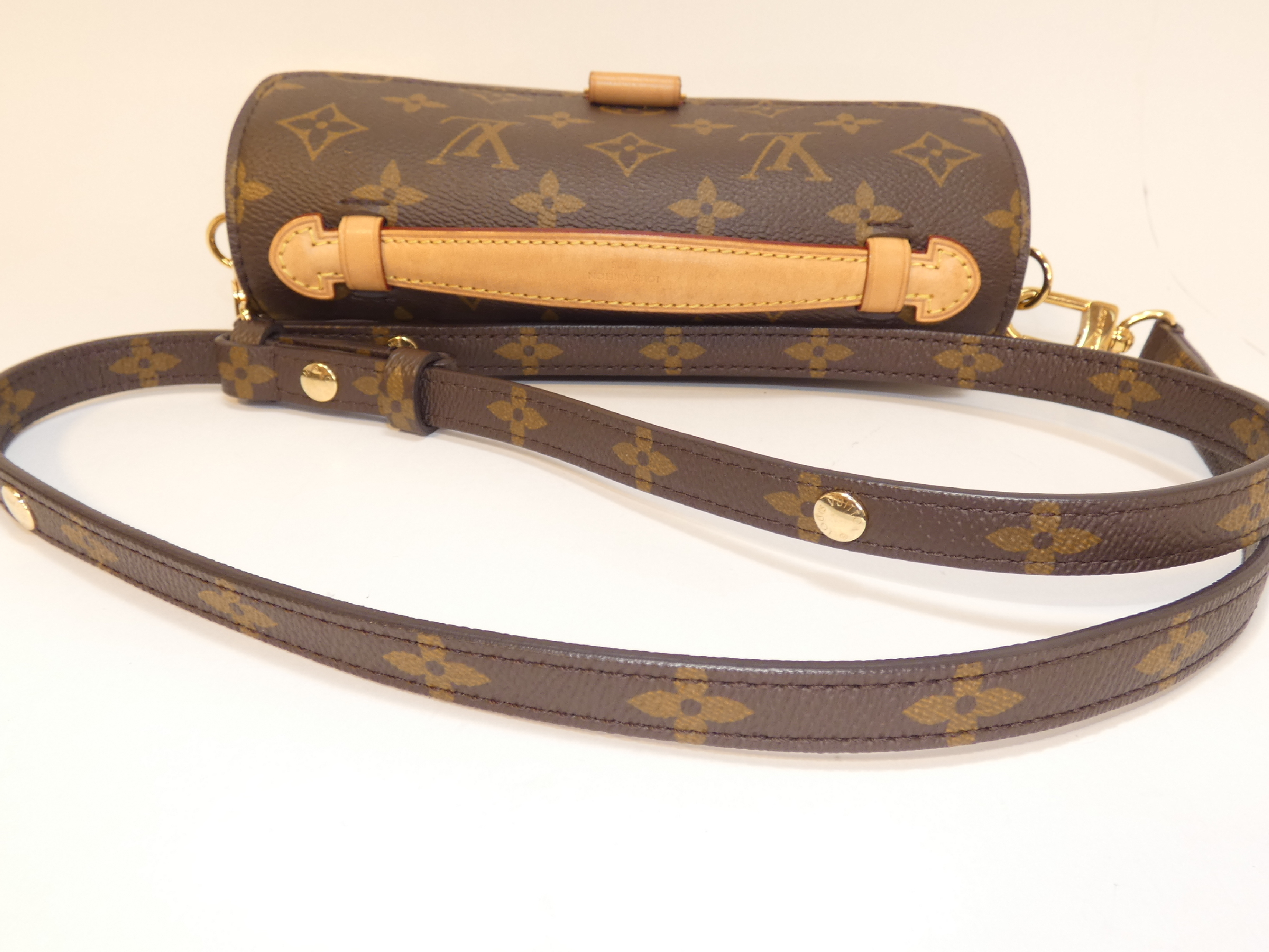2-way Pochette Métis Monogram Hand Shoulder Bag — view 4