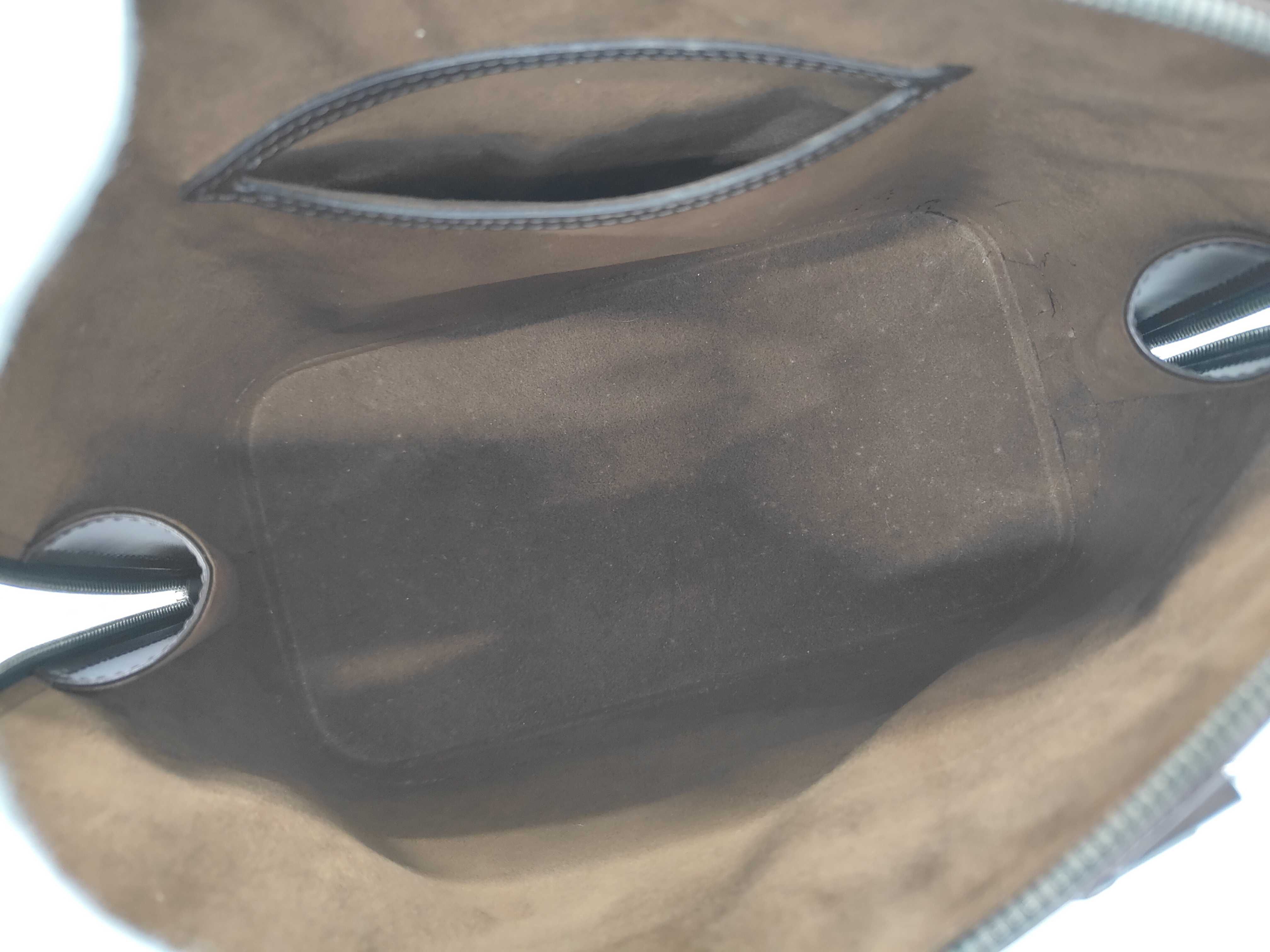 Epi Alma MM Handbag — view 11