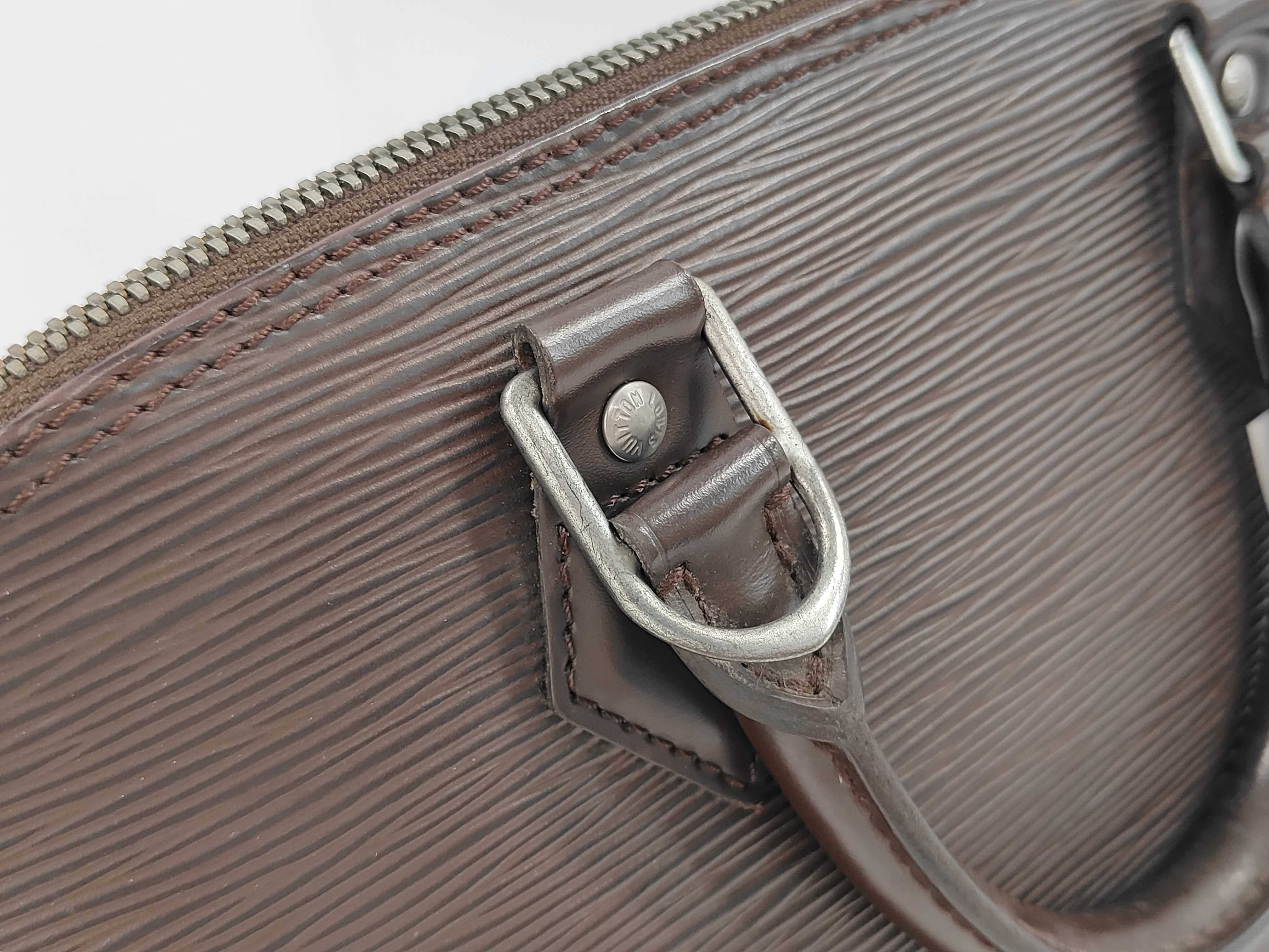 Epi Alma MM Handbag — view 8