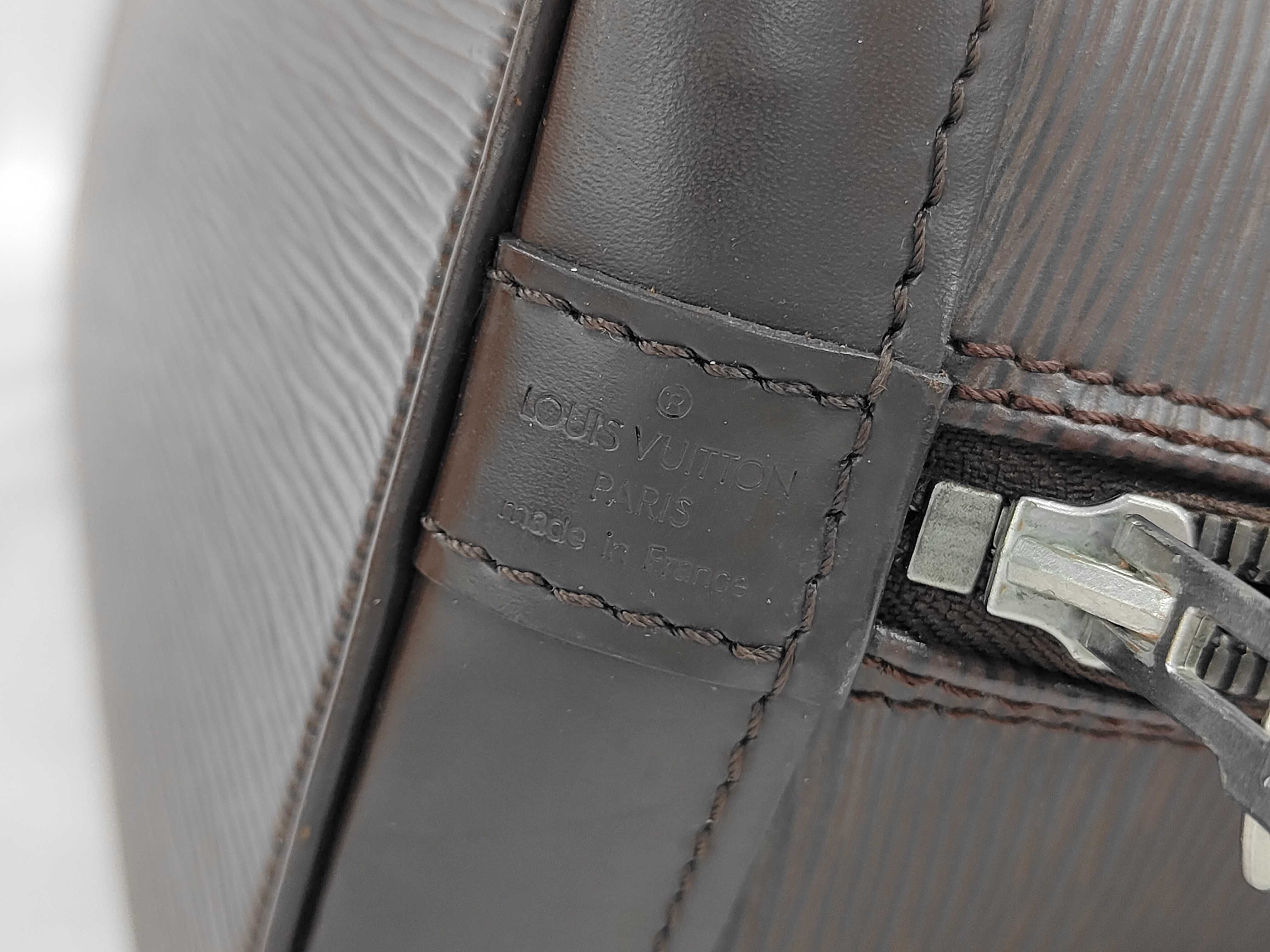 Epi Alma MM Handbag — view 9