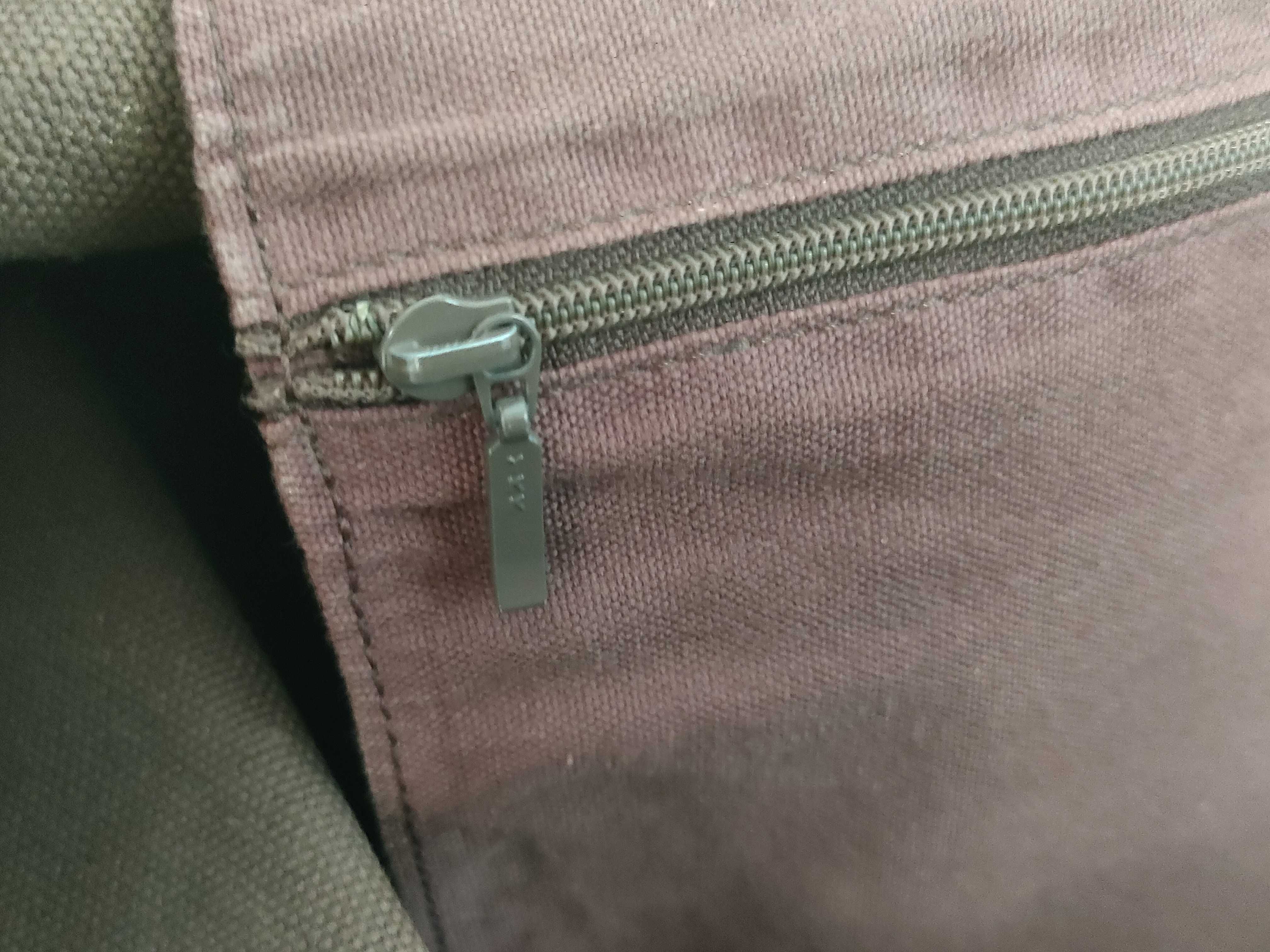 Giraffe Boston Bag — view 12