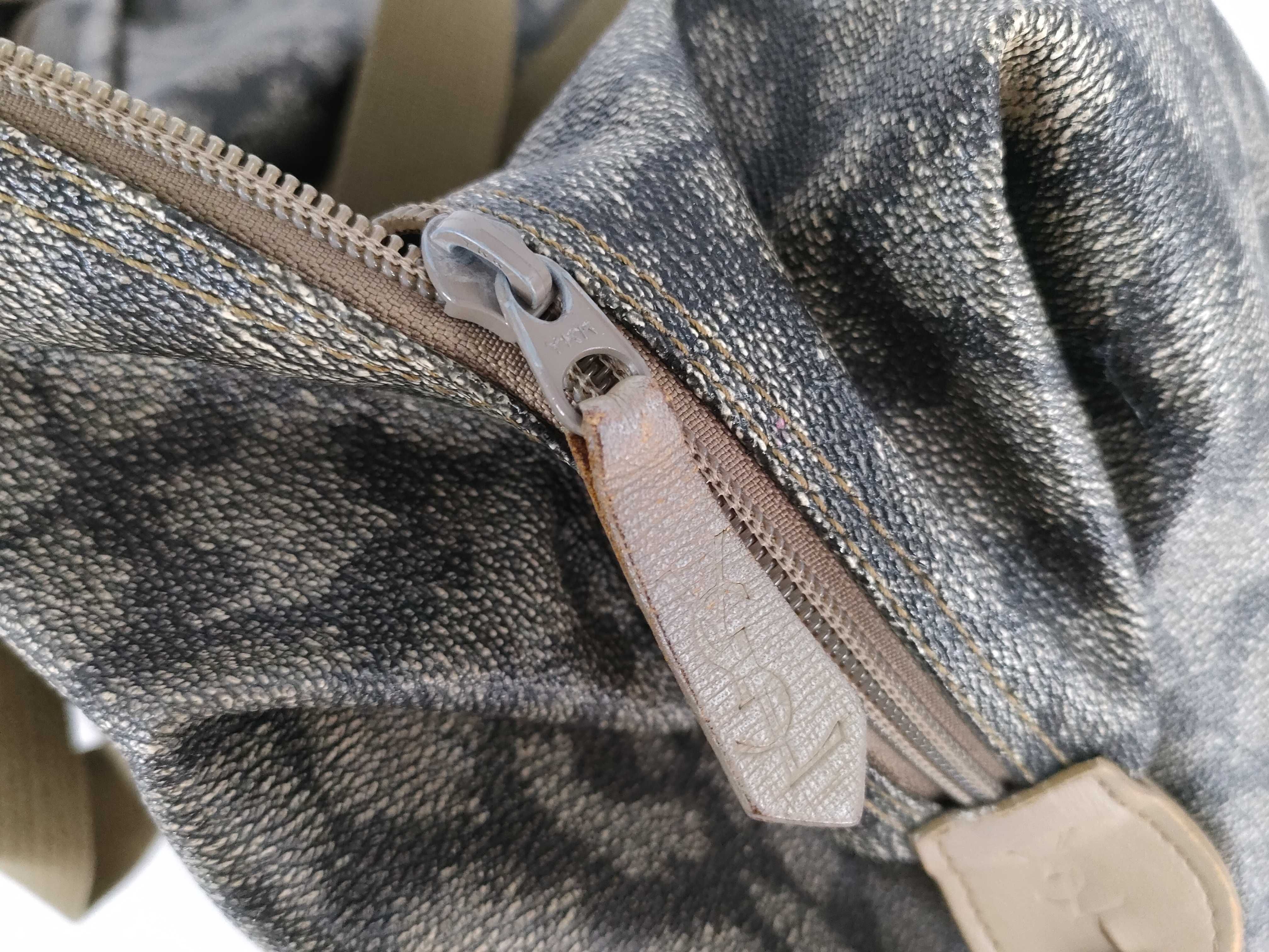 Giraffe Boston Bag — view 15